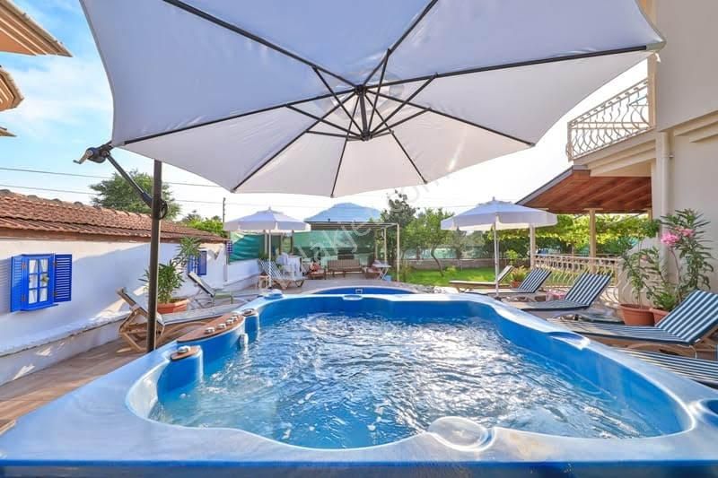 Muğla Dalyan Satılık 6+1 Müstakil Havuzlu Villa