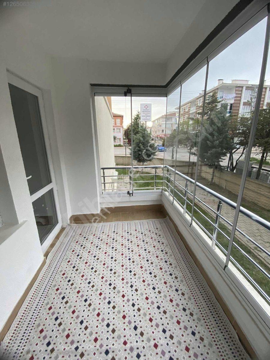 29 Ekim Mah 3.5+1 Muazzam Genişlikte E.banyolu Daire - Görsel 8