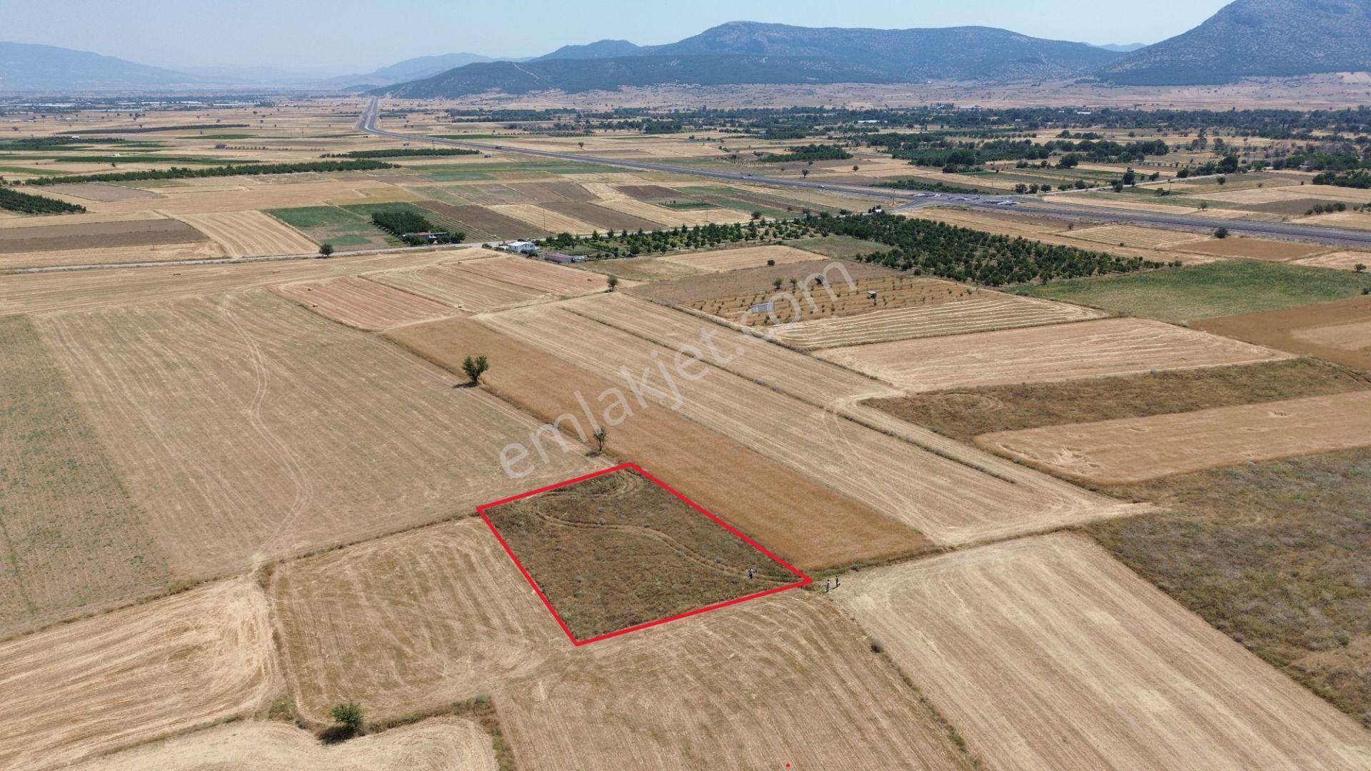 Antalya Korkuteli Yeltende Pazarlığı Olan Ve Araç Takasına Açık 1.615 M2 Tarla - Görsel 7