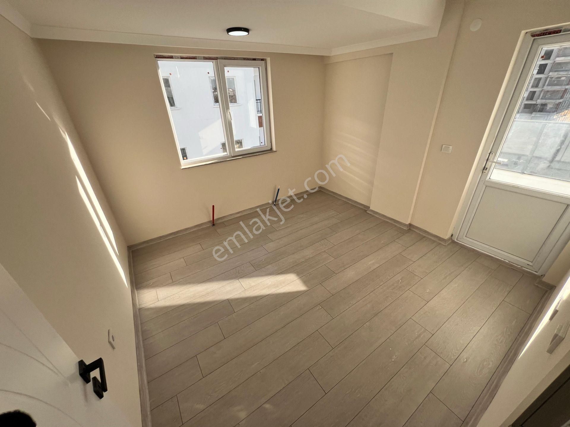 Mkemalde Okullar Bölgesinde 3+1 2. Ara Katta Şık Tasarımlı Bina - Görsel 30