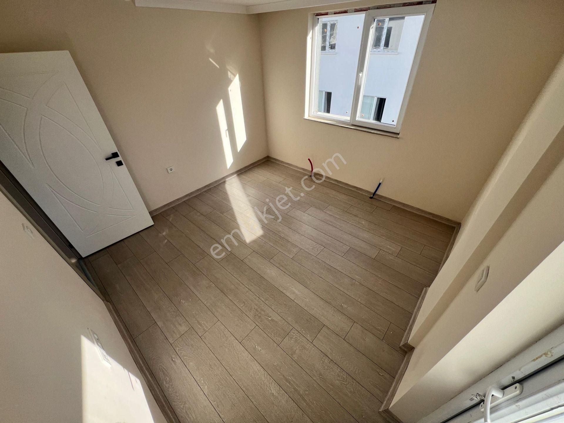 Mkemalde Okullar Bölgesinde 3+1 2. Ara Katta Şık Tasarımlı Bina - Görsel 32