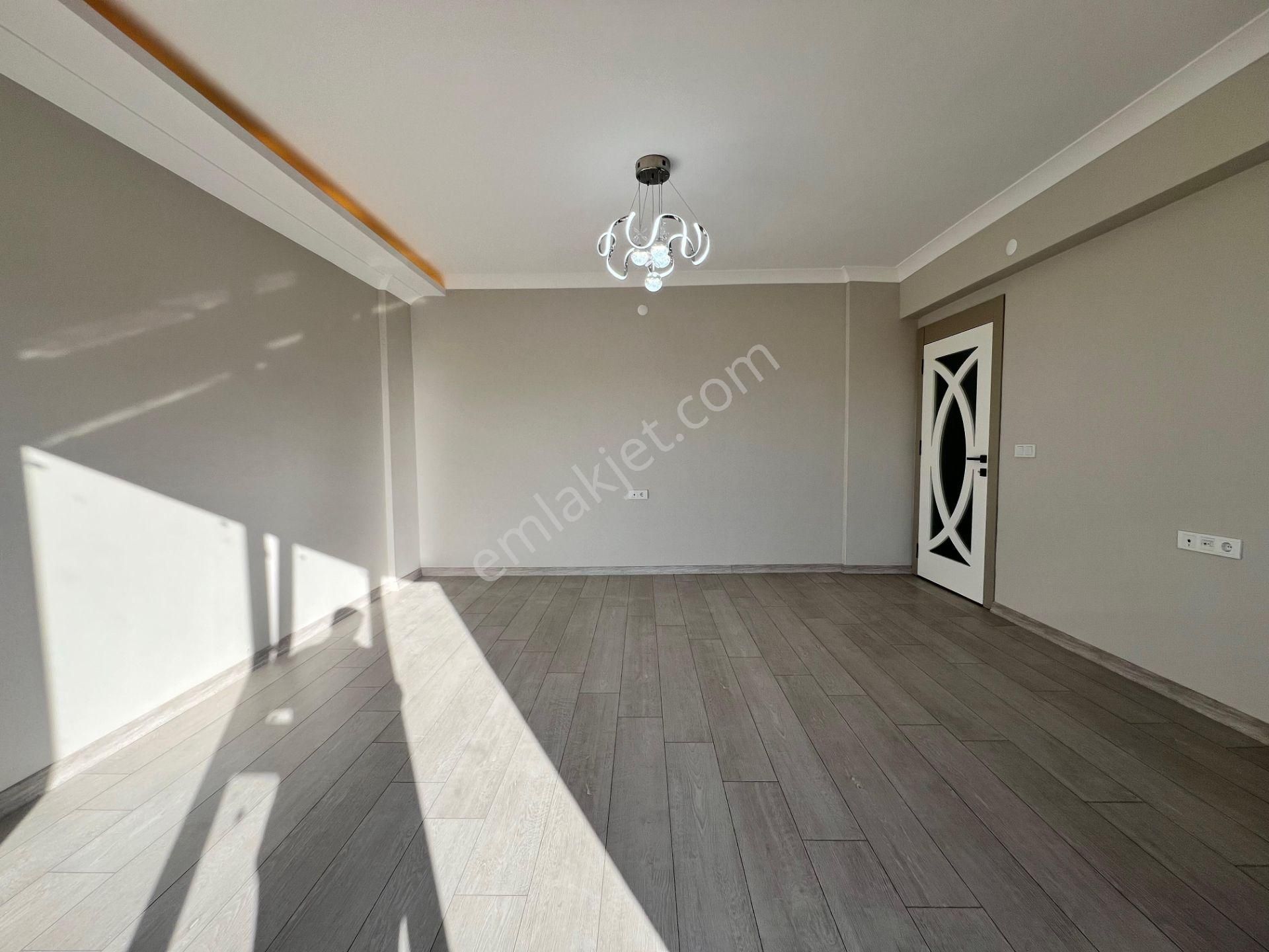 Mkemalde Okullar Bölgesinde 3+1 2. Ara Katta Şık Tasarımlı Bina - Görsel 7