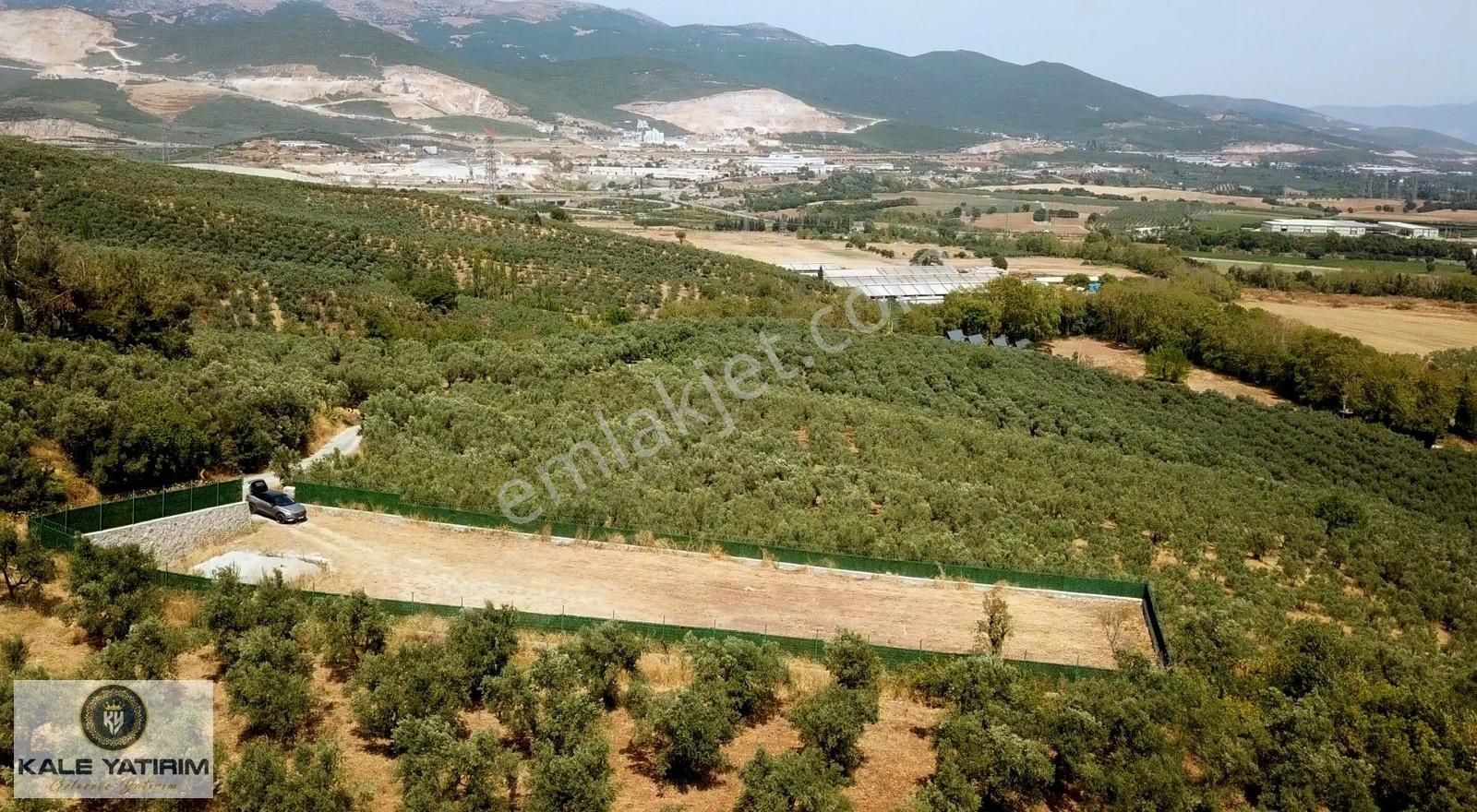 Kale Yatırımdan Karsakta Asfalt Cepheli 1236m² Etrafı Taş Duvar - Görsel 3