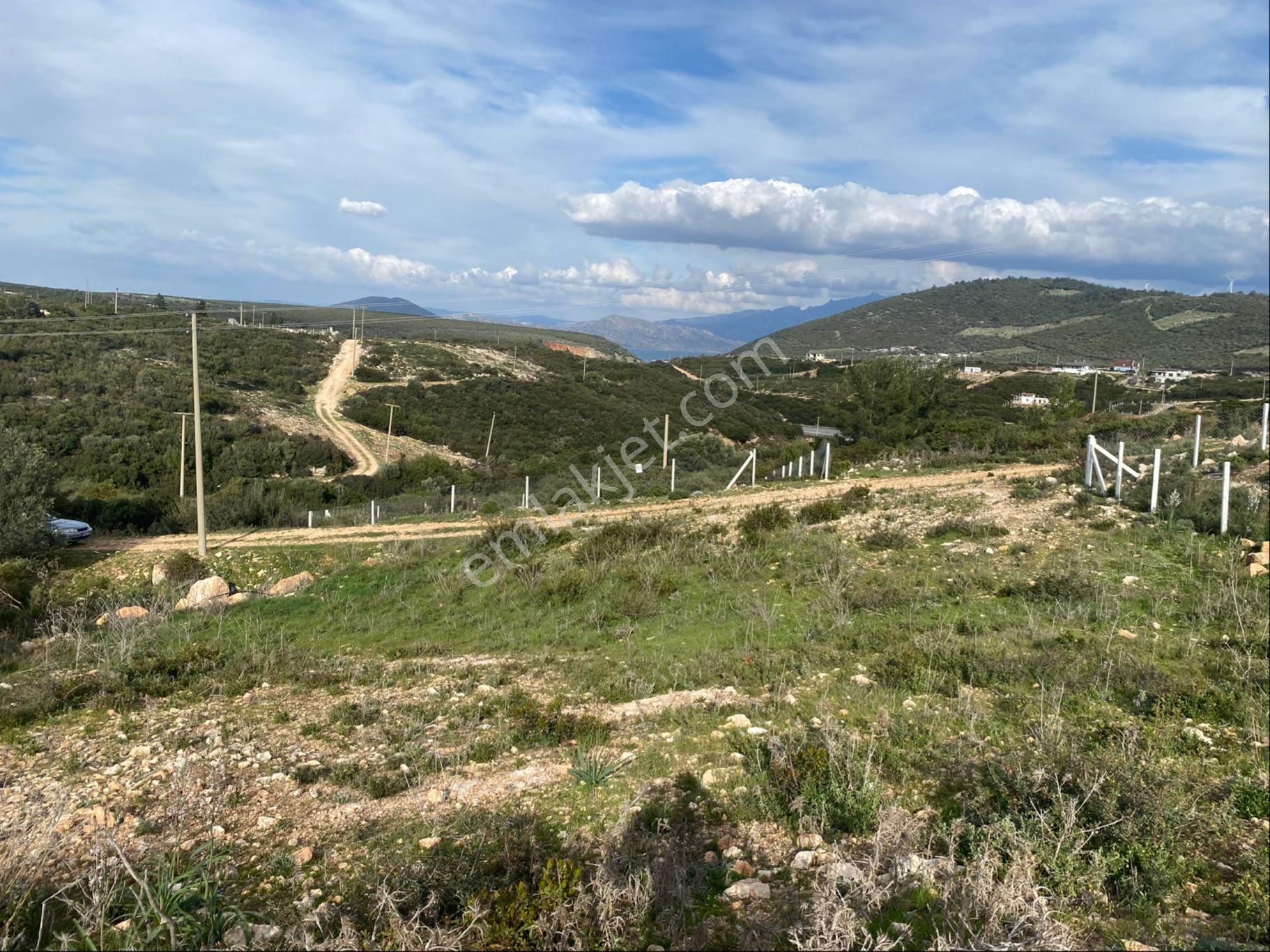Didim/akyeniköy’de 585 M2, Bafa Gölü Manzaralı, Satılık Villa Arsası