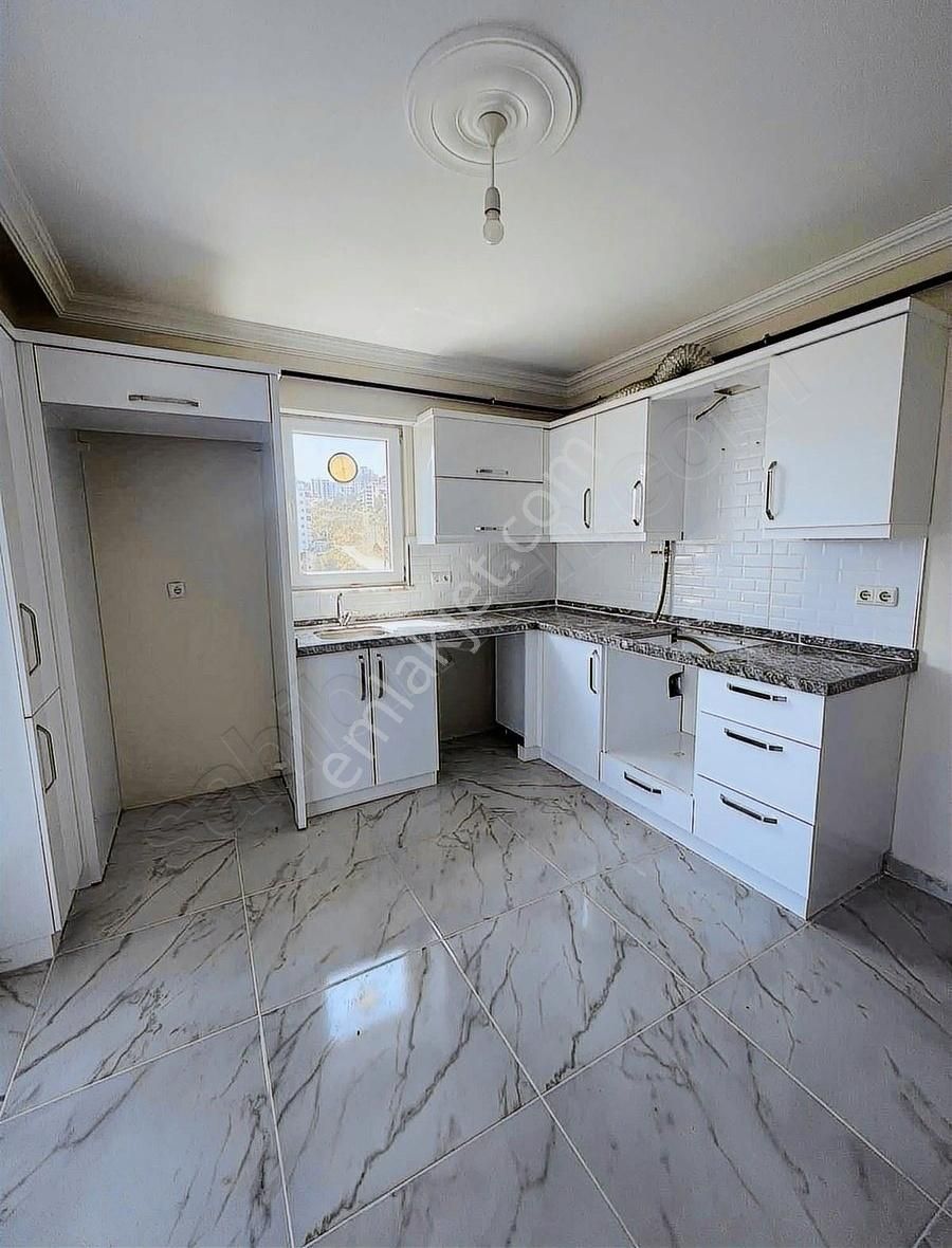 Onur Pehlıvan'dan 3+1 Kiralık Daire