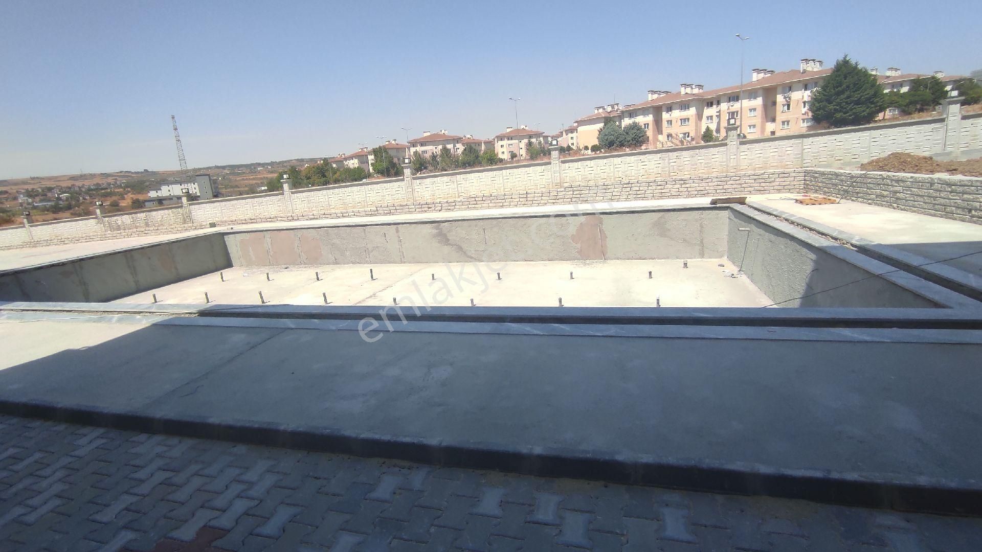 Tekirdağ, Süleymanpaşa,karadeniz,mh.sıfır,2+2,havuzlu,sitede,dublex,anlık,fiyat