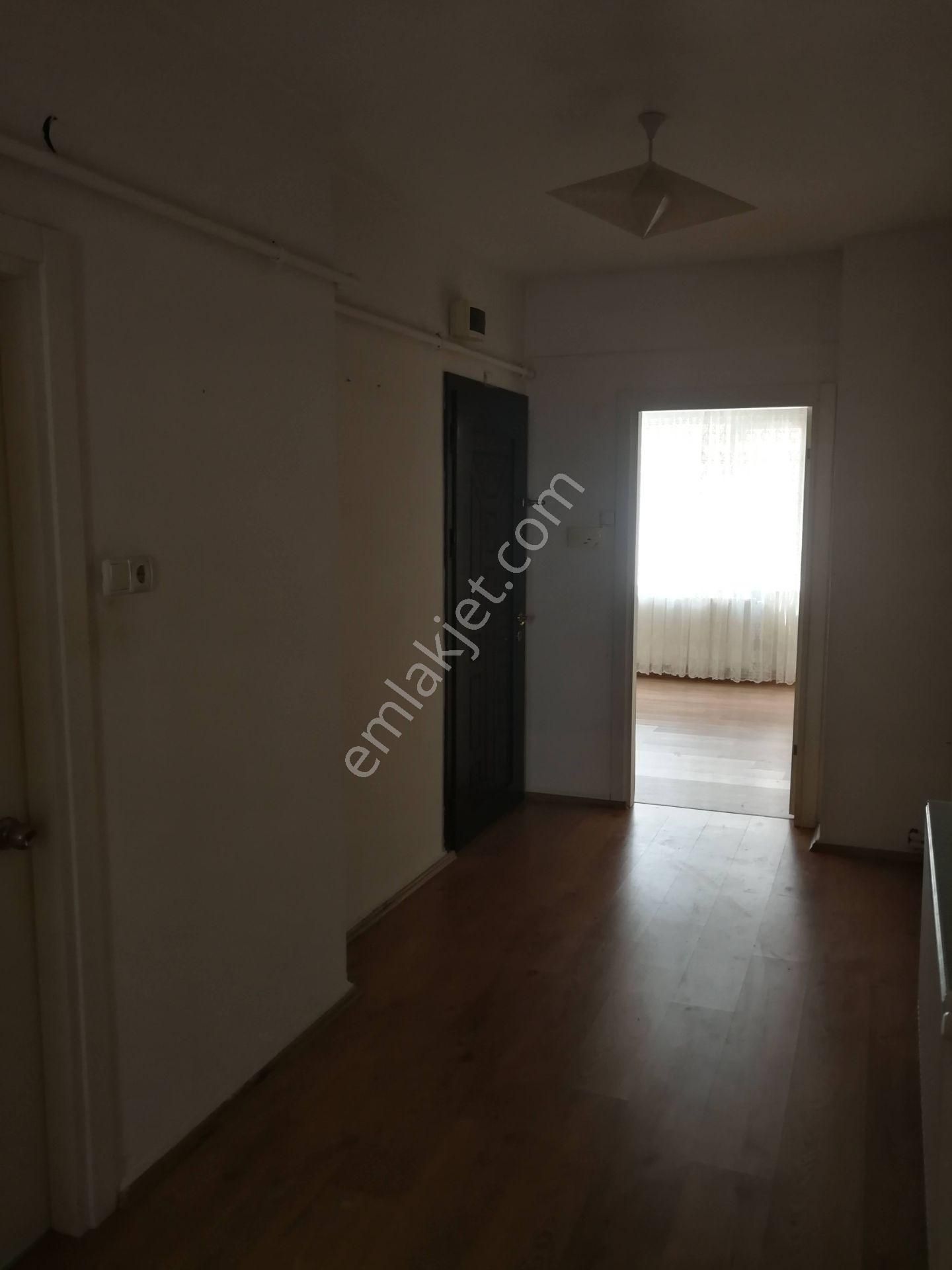 Bakırköy Merkezi Konumda Kompe Satılık 5 Katlı Bina - Görsel 6