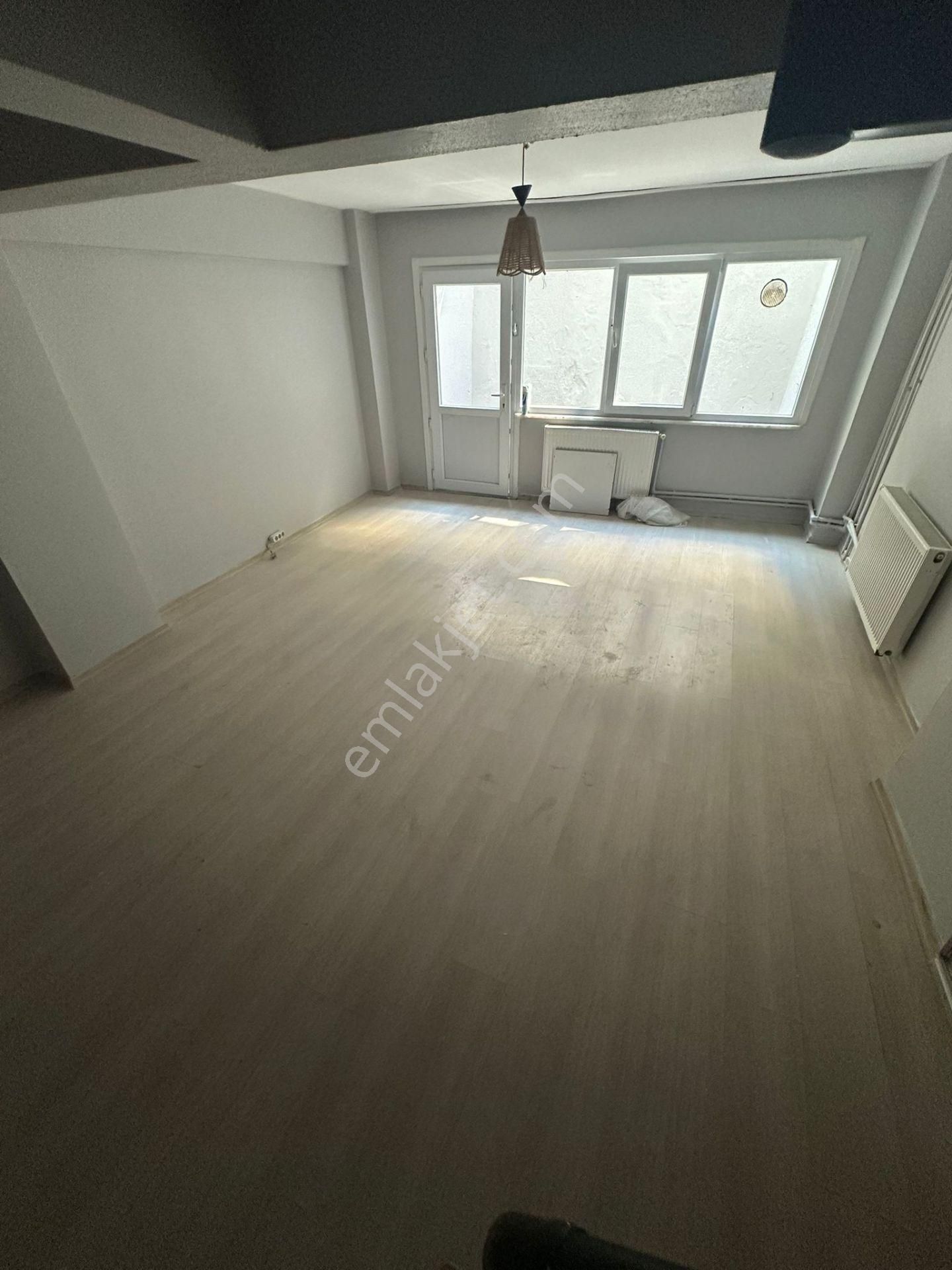 Bakırköy Merkezi Konumda Kompe Satılık 5 Katlı Bina - Görsel 17