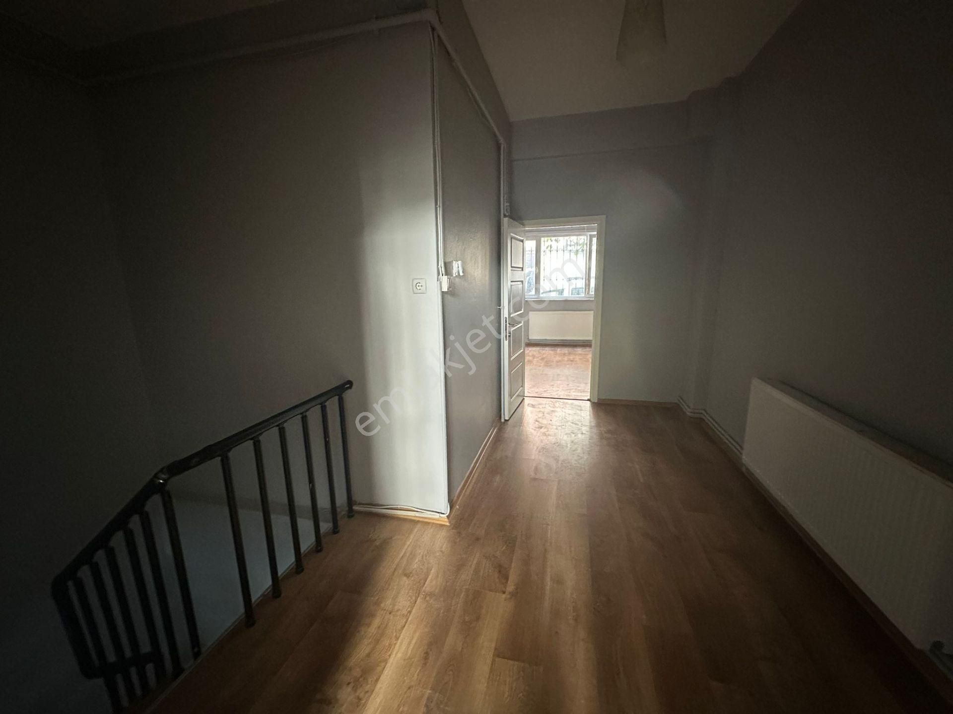 Bakırköy Merkezi Konumda Kompe Satılık 5 Katlı Bina - Görsel 25