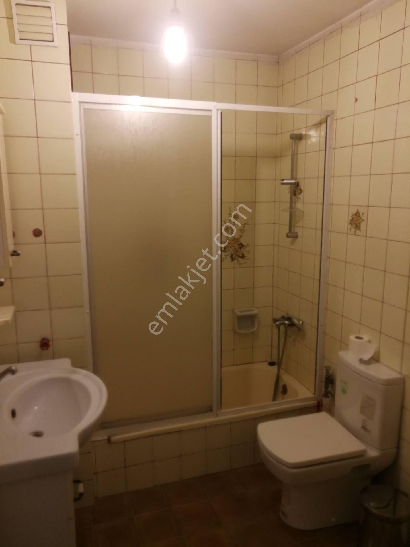 Bakırköy Merkezi Konumda Kompe Satılık 5 Katlı Bina - Görsel 11