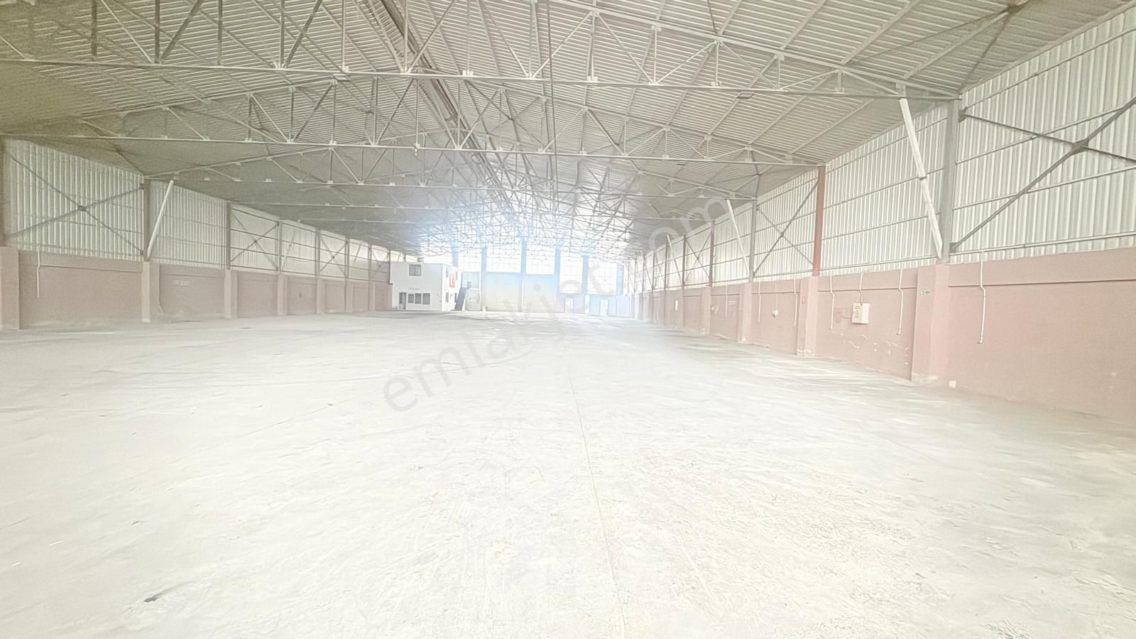 Zorlu Gayrimenkul'den İncirlik'te 2000m2 Kiralık Aylık Depo - Görsel 26