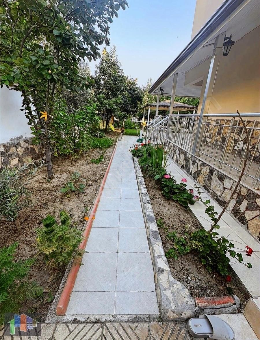 Tek Gayrimenkul Den Dikili De 360 M² Arsada Mustakil Ev - Görsel 2