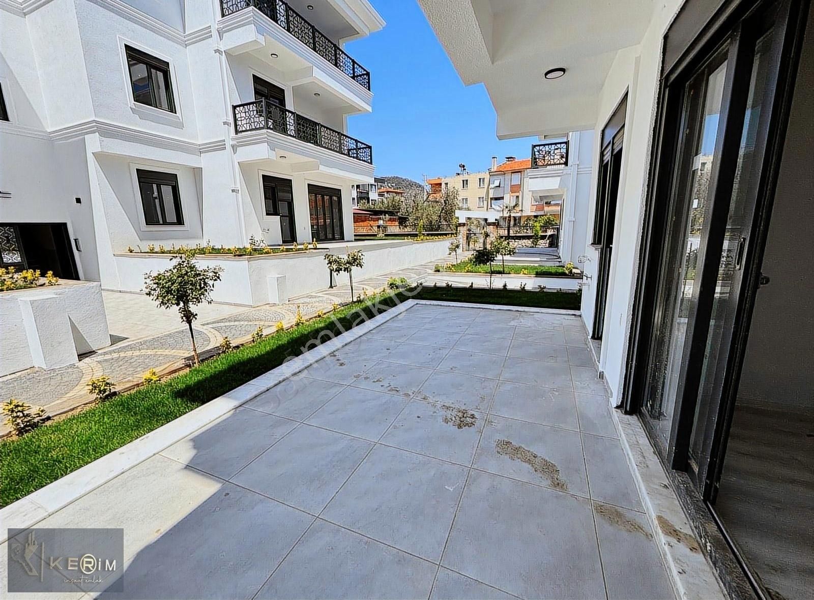 Kerim'den Küçükkuyu Merkezde Bahçe'li 2+1 Satılık Daire