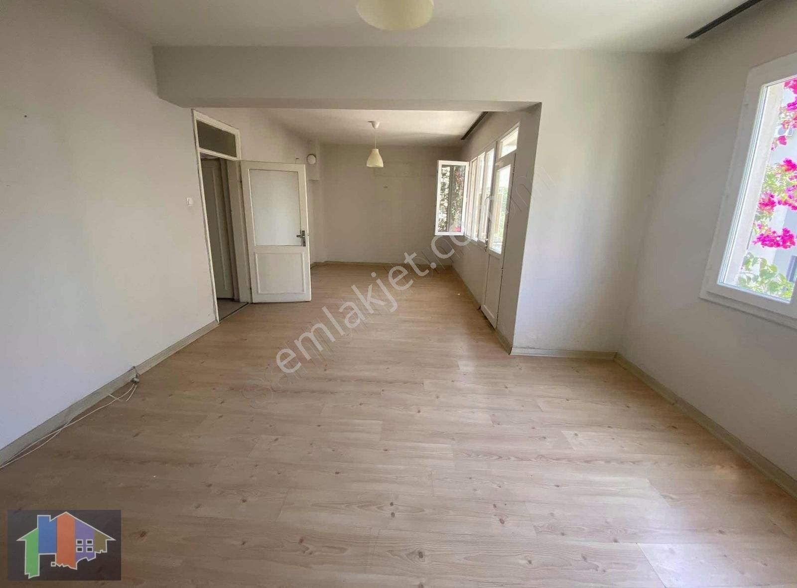 Ege Üniversitesi Yakını 2+1 Geniş Ve Ferah Daire!