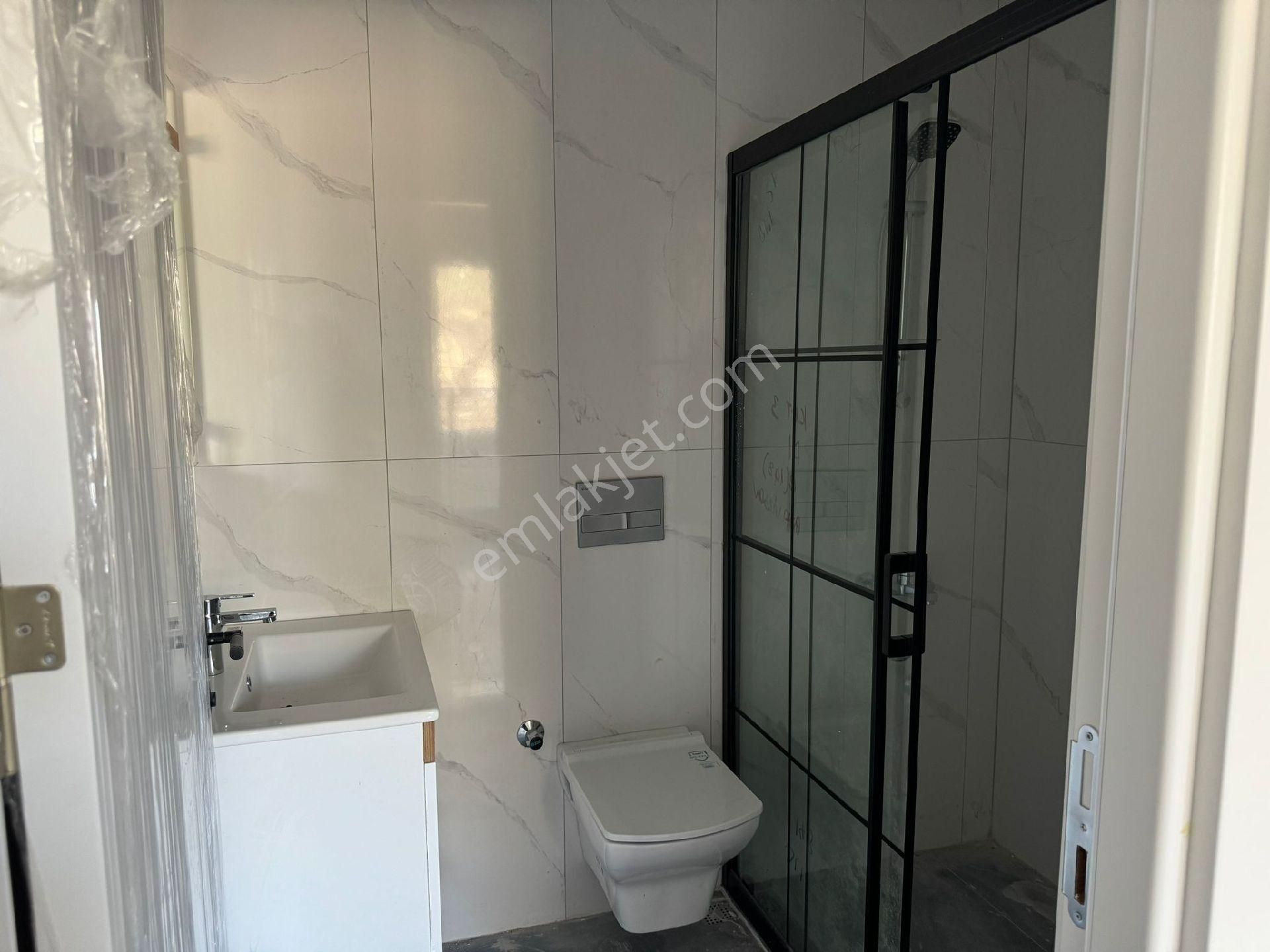 Kuşadası'nda Havuzlu 3+1 Sıfır Satılık Daire - Görsel 13