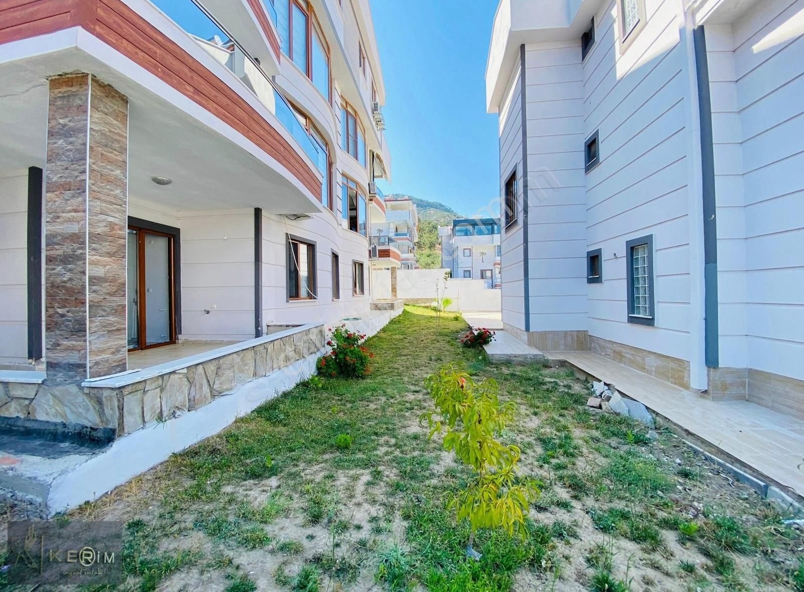 ✅ Küçükkuyu Satılık Havuzlu Sitede Bahçeli Masrafsız Daire