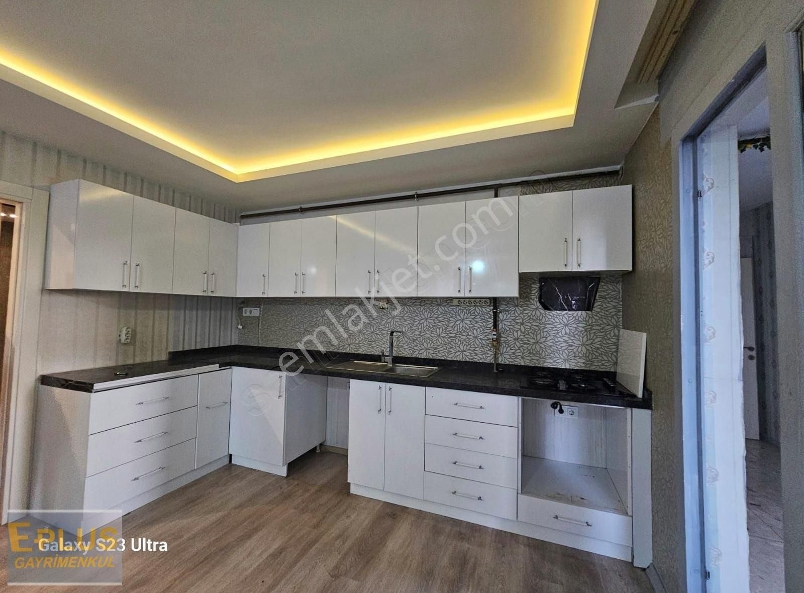 Mithatpaşa Akdenız Okulları Yanı Geniş 2+1 D.gazlı G.odalı