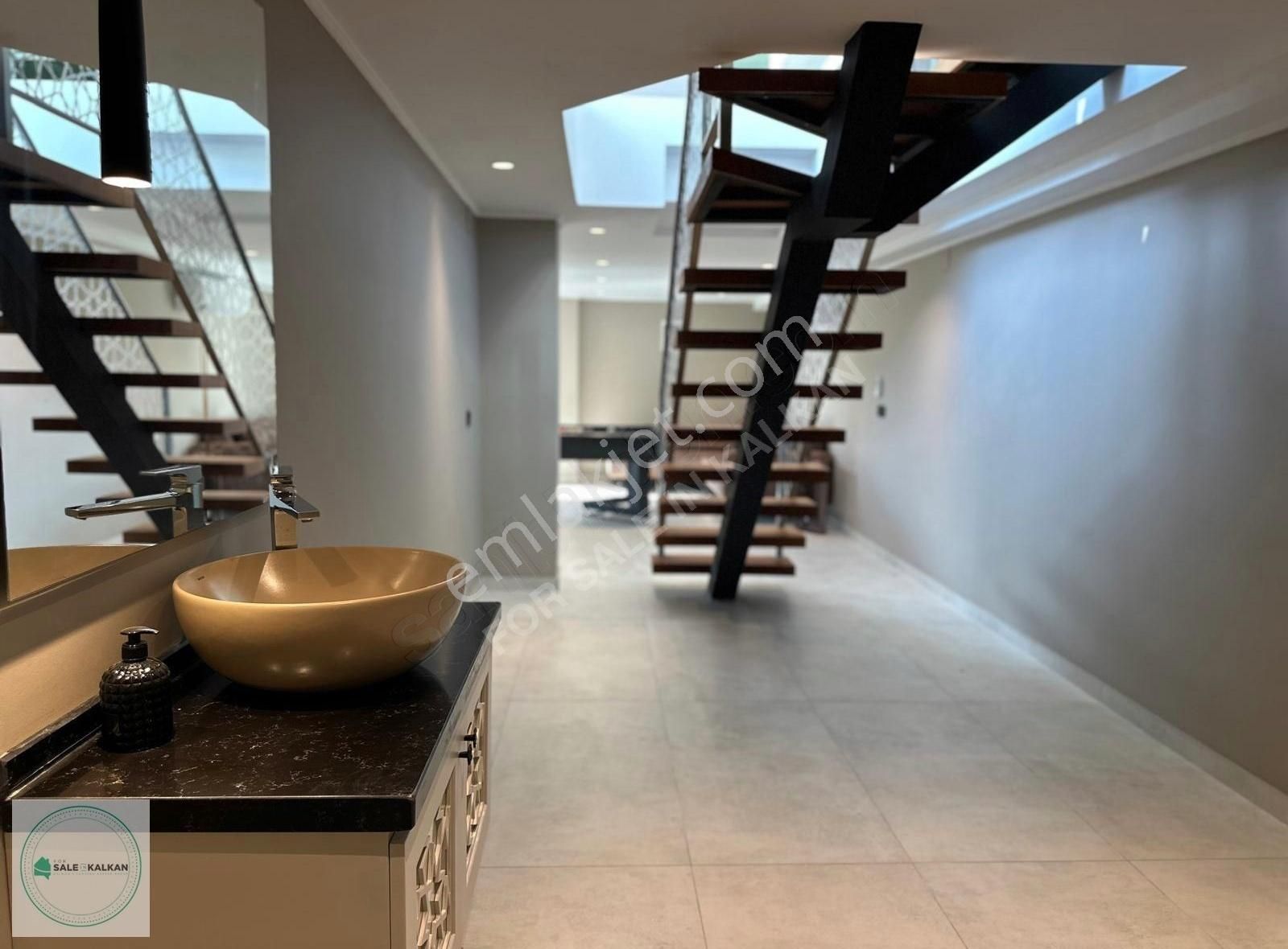 Kalkan Kızıltaş'ta 3 Havuzlu Modern Ultra Lüks Villa