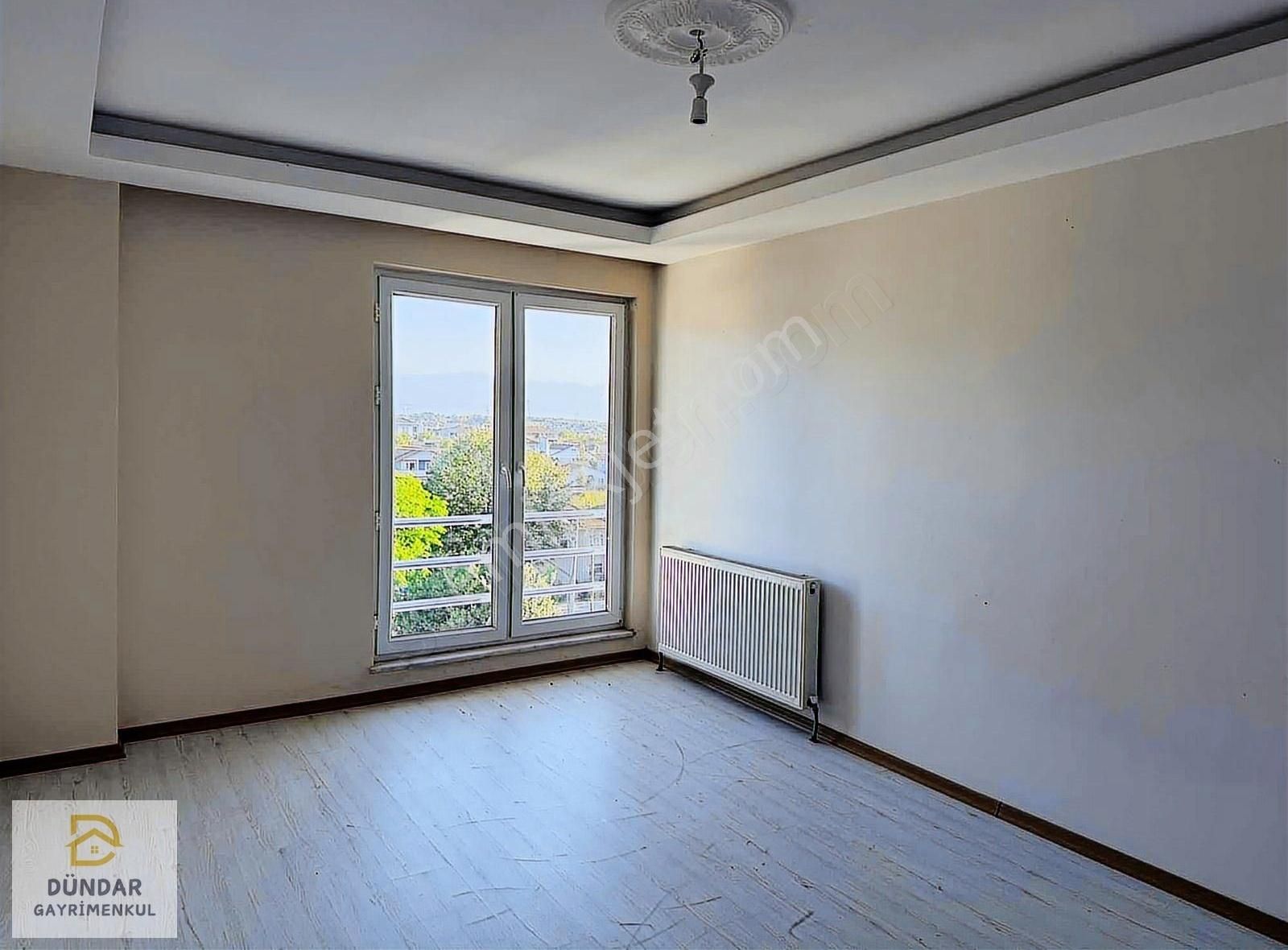 Dündar Gayrimenkul'den Çarşıya Yakın Kiralık 2+1 Daire
