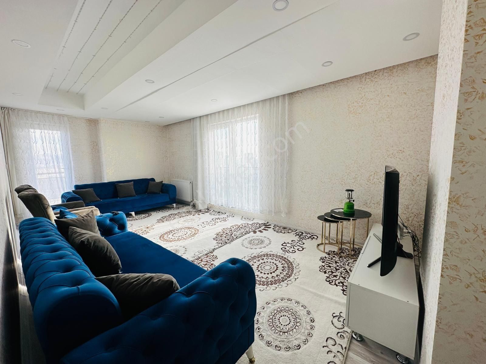 Dinç Emlaktan Satılık Ultra Lüks 3+1 Daire - Görsel 2