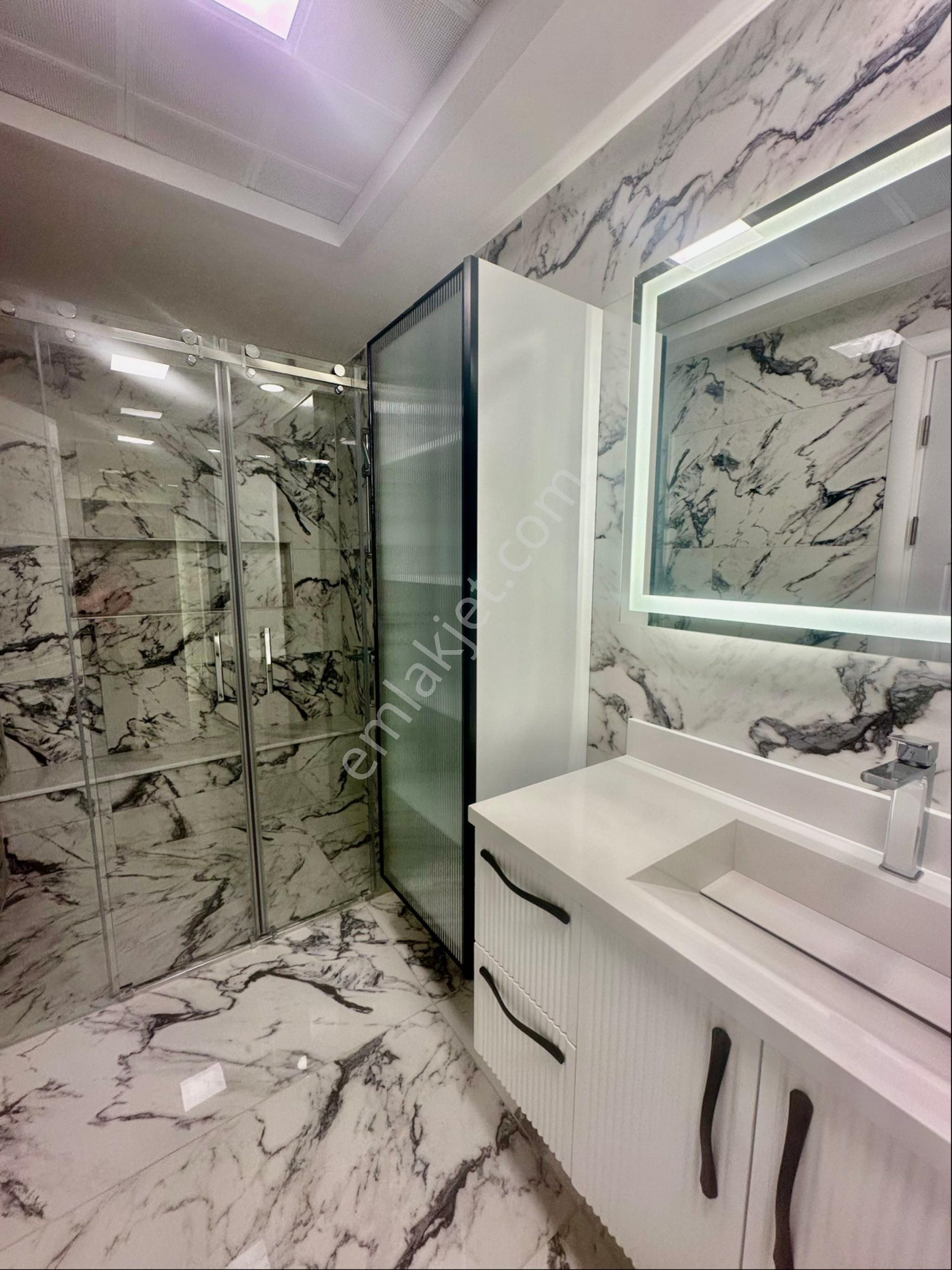 Kuşadasının En Prestijli Sitesinde6.250.000 - Görsel 27