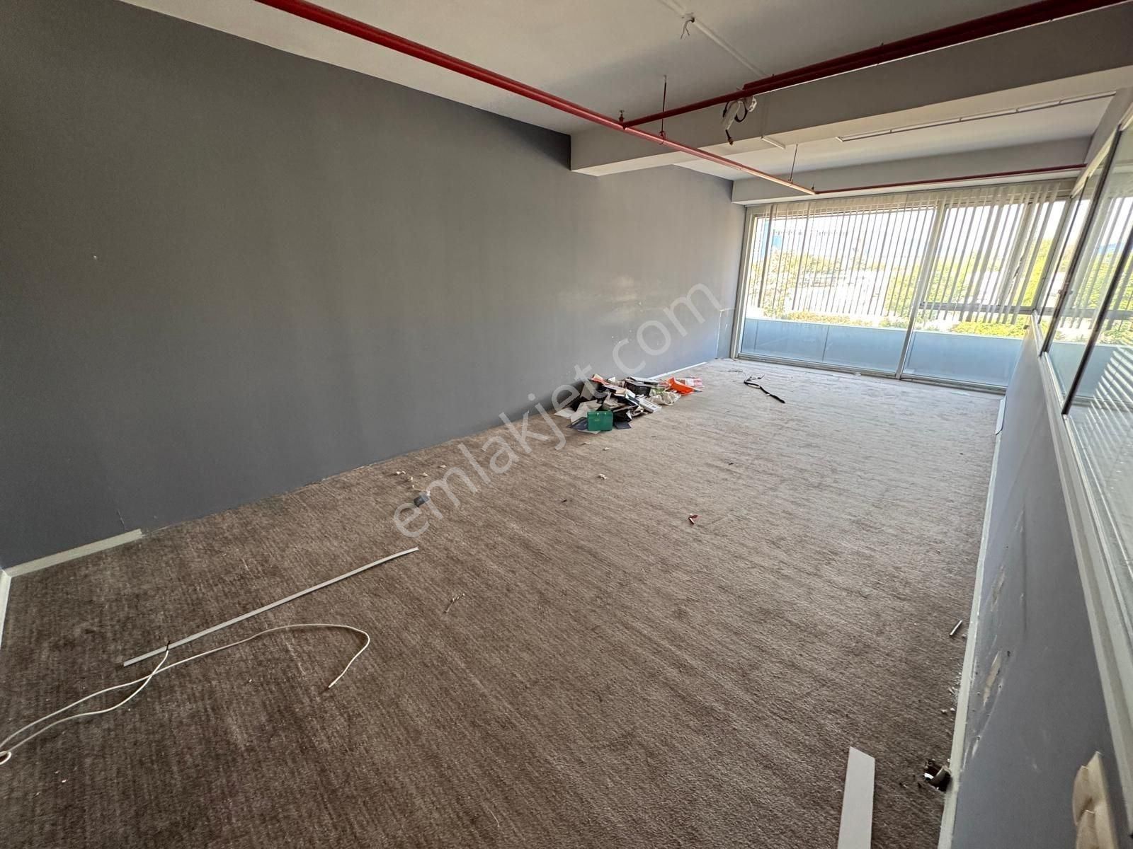 Yakacık Cadde Üstünde Kiralık Dükkan - Görsel 18