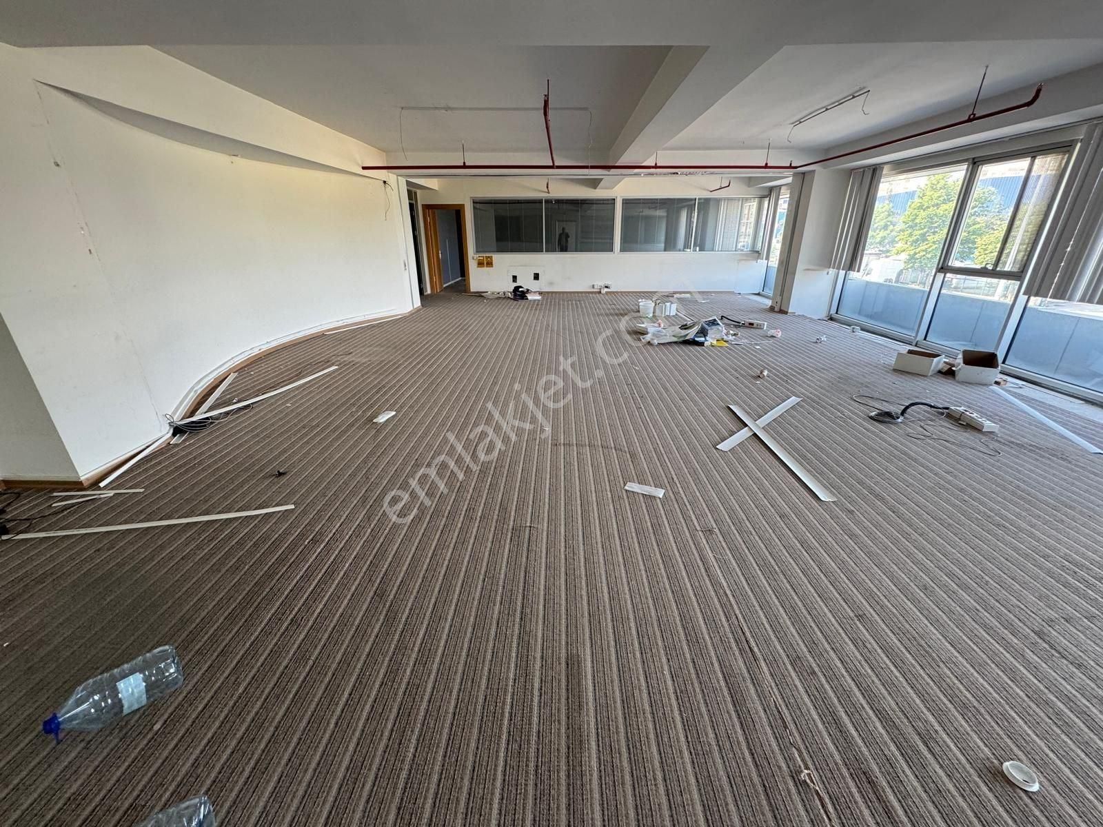 Yakacık Cadde Üstünde Kiralık Dükkan - Görsel 19