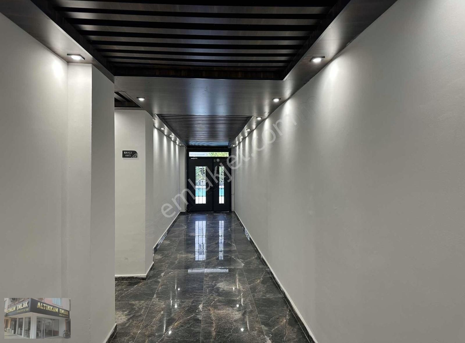 Sarımsaklı'da Havuzlu Spor Salonlu Site İçerisinde 2+1 Yazlık - Görsel 11