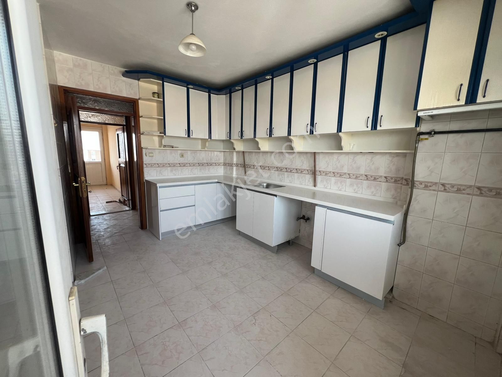 Buca Çamlık Mah.de 2+1 120m2 Dgazlı Ayrı Mutfak Havadar Kiralık Daire - Görsel 14