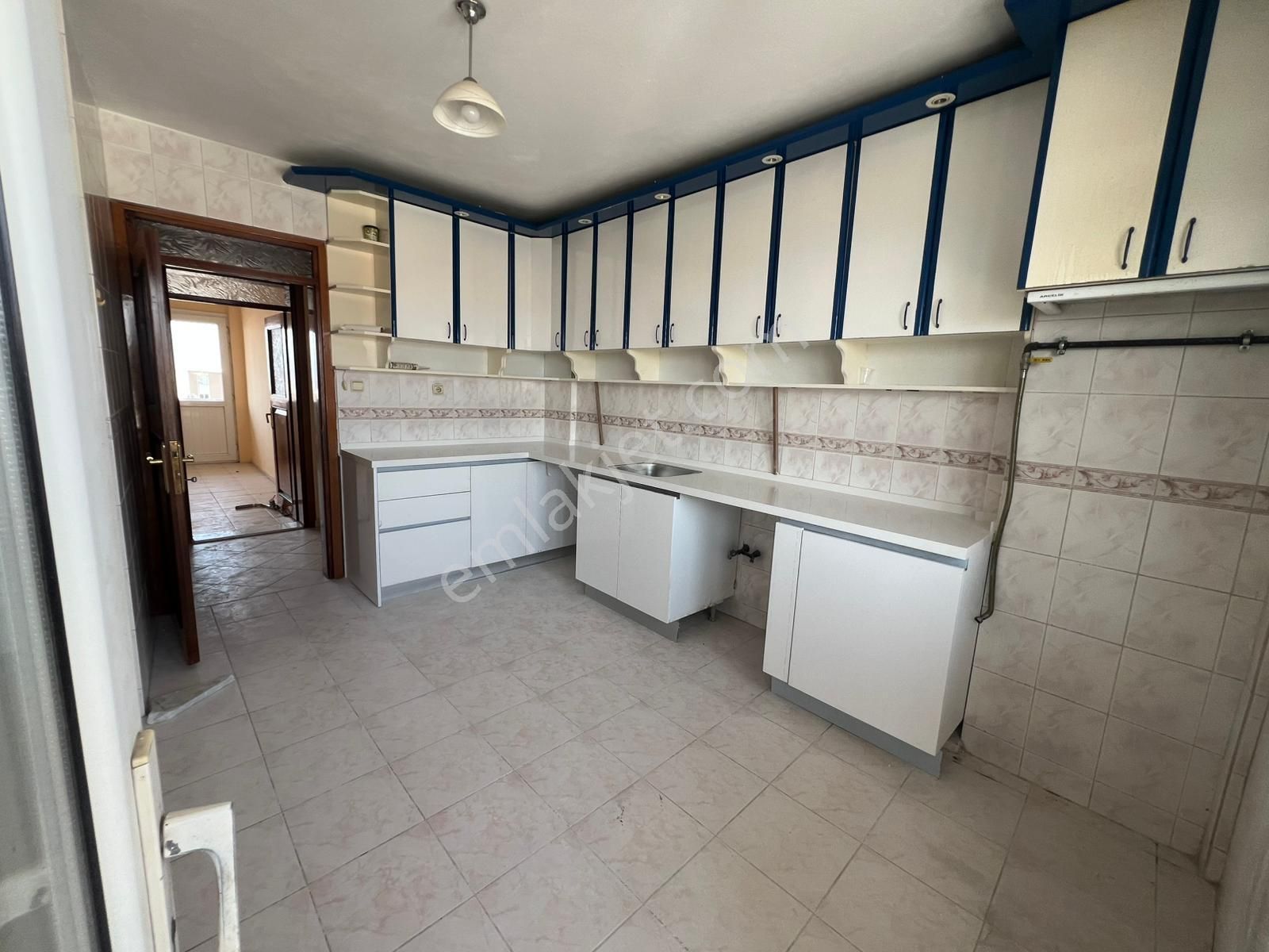 Buca Çamlık Mah.de 2+1 120m2 Dgazlı Ayrı Mutfak Havadar Kiralık Daire - Görsel 11