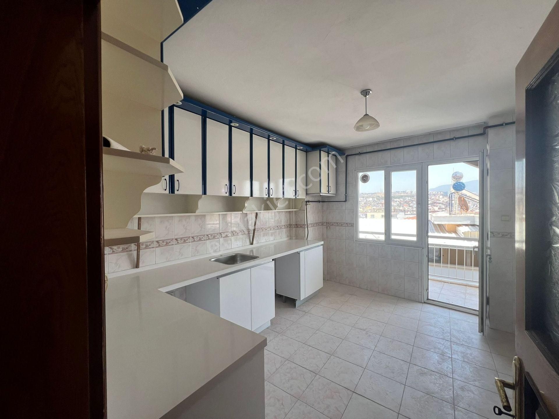 Buca Çamlık Mah.de 2+1 120m2 Dgazlı Ayrı Mutfak Havadar Kiralık Daire - Görsel 15