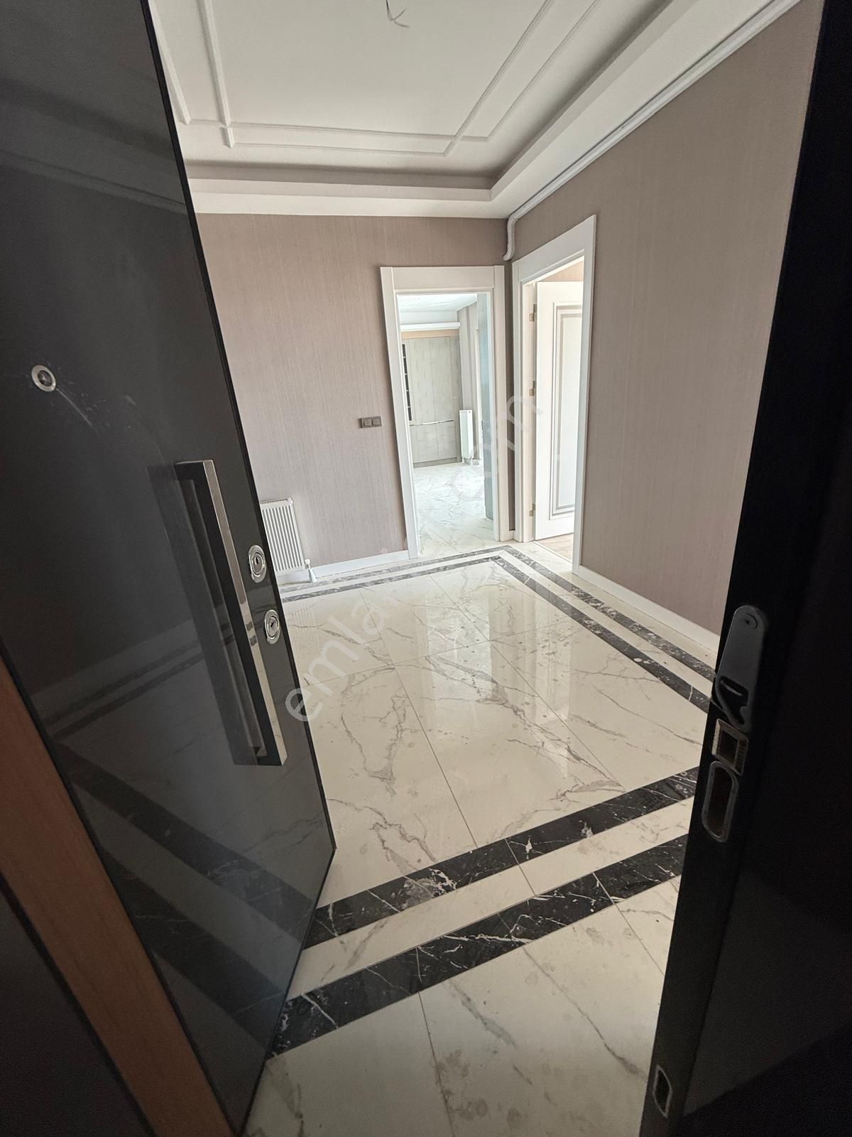 Şehitlik Mahallesinde Sıfır Satılık 4+1 Full Yapılı Lüx Daire - Görsel 18