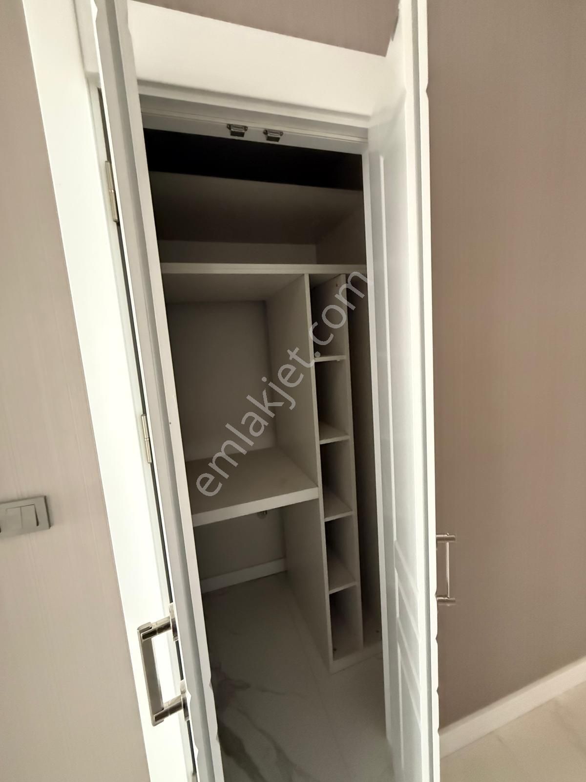 Şehitlik Mahallesinde Sıfır Satılık 4+1 Full Yapılı Lüx Daire - Görsel 14