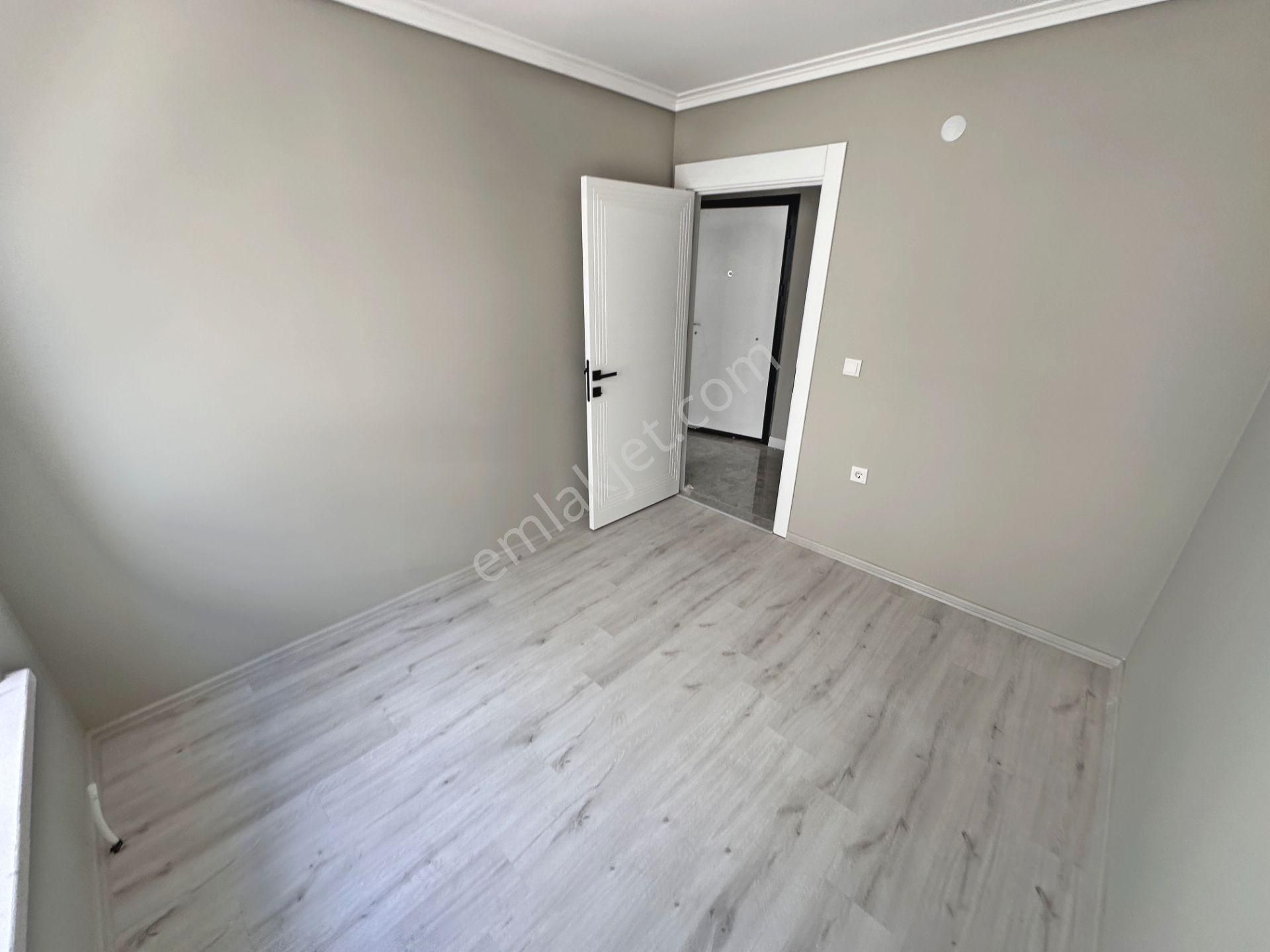 Şahintepe Mahallesinde Ara Katta Full Yapılı Sıfır 3+1 Satılık Daire - Görsel 11