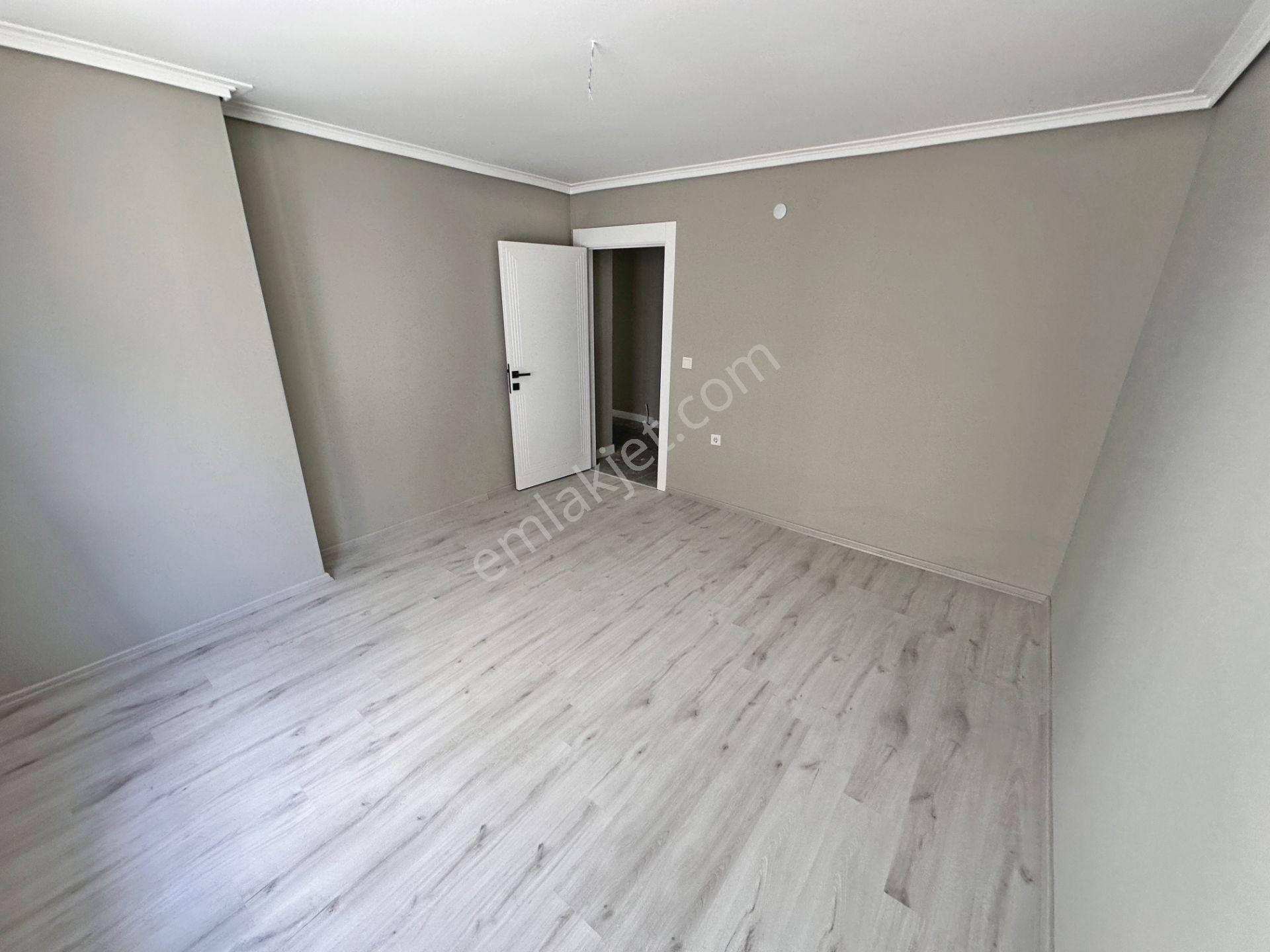 Şahintepe Mahallesinde Ara Katta Full Yapılı Sıfır 3+1 Satılık Daire - Görsel 15