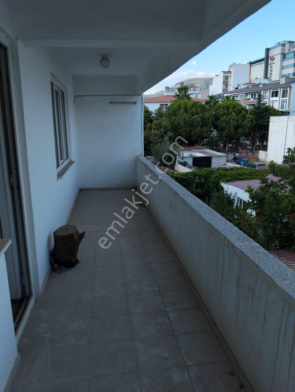 Balıkesir Edremit Kadıköyde 3 Katlı Bina Komple Satılık - Görsel 2