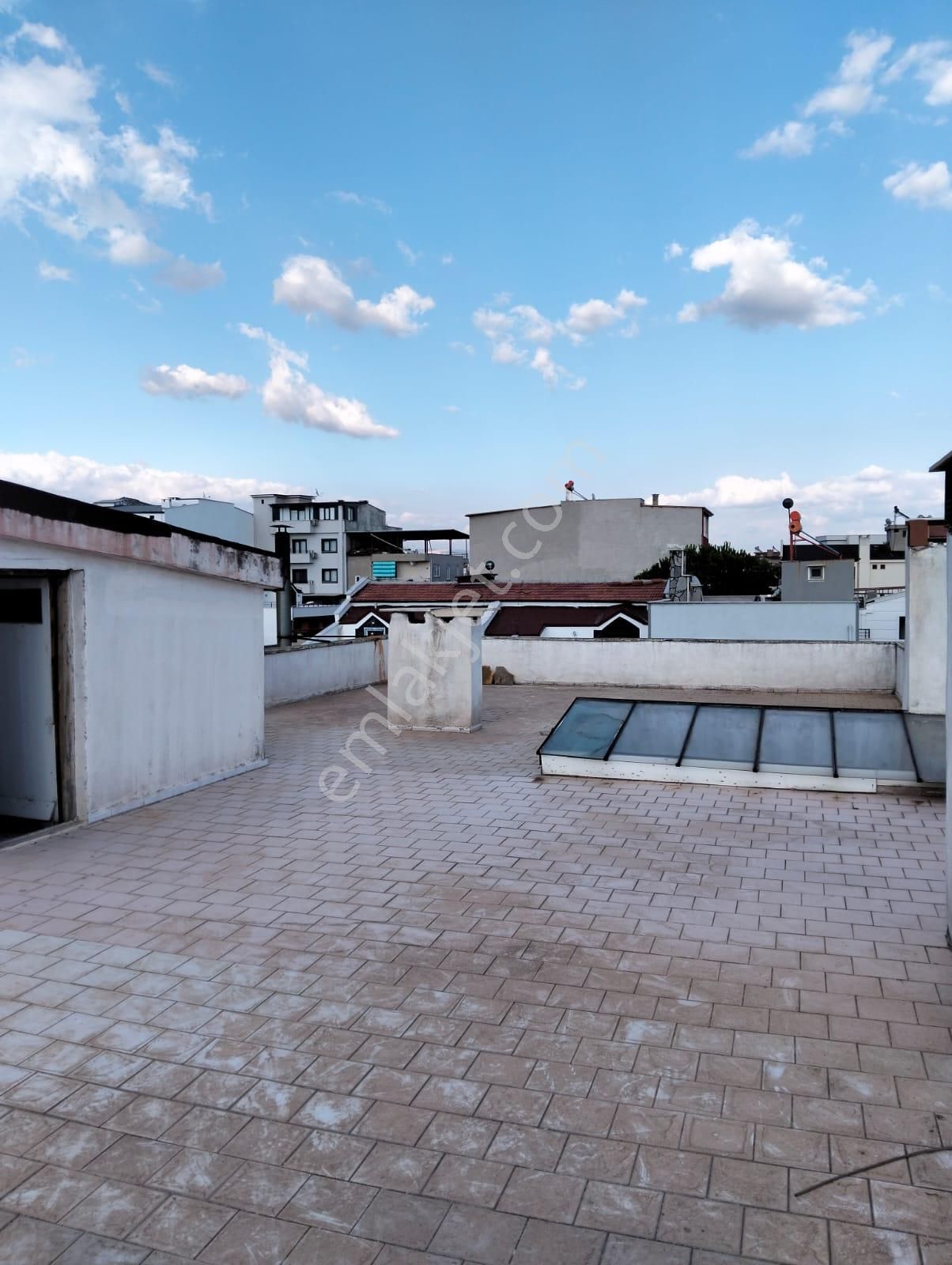 Balıkesir Edremit Kadıköyde 3 Katlı Bina Komple Satılık - Görsel 12