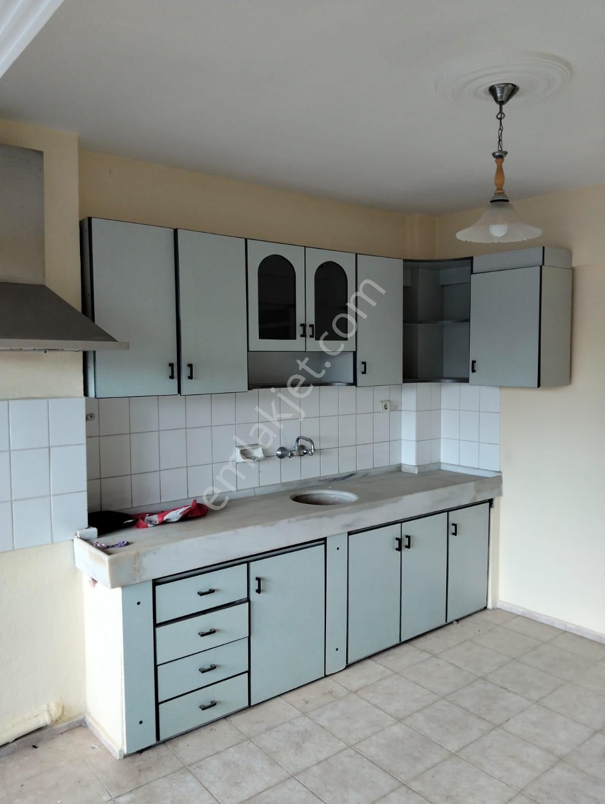 Balıkesir Edremit Kadıköyde 3 Katlı Bina Komple Satılık - Görsel 10