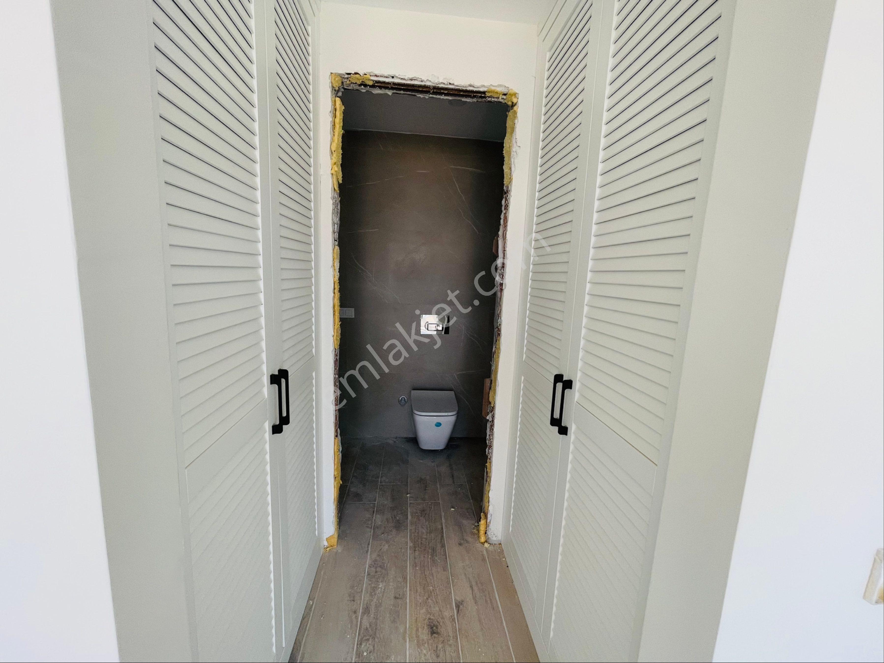 Tek Müstakil Denize Yakın Özel Havuzlu Villa 5+1 - Görsel 15