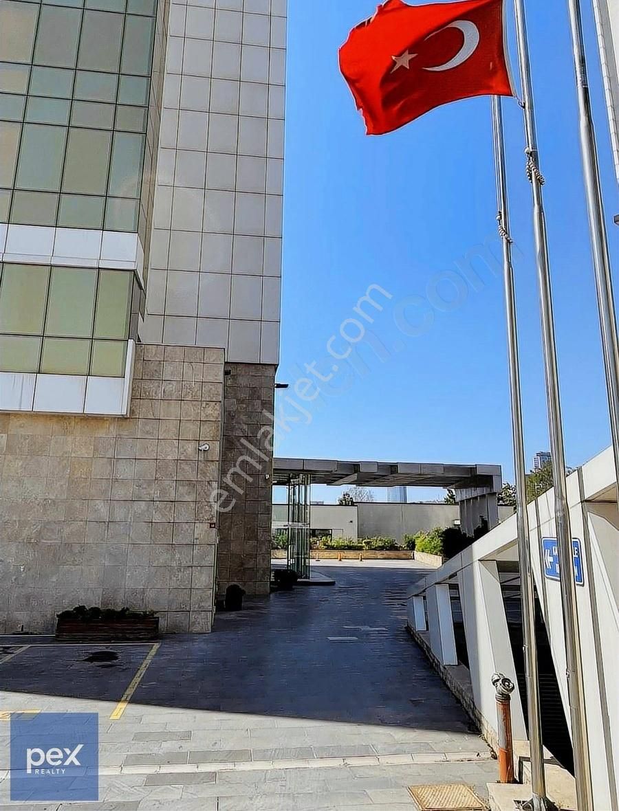Karizma Kule Metro Durağı Anadolu Adliye Yakını Kiralık Ofis