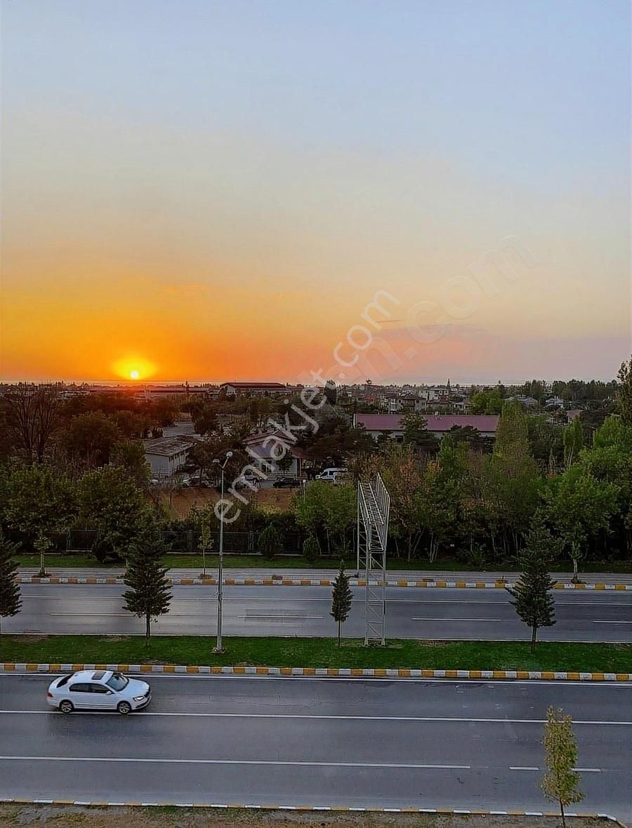 Tunç'tan Kiralık 2+1 Büyük Daire