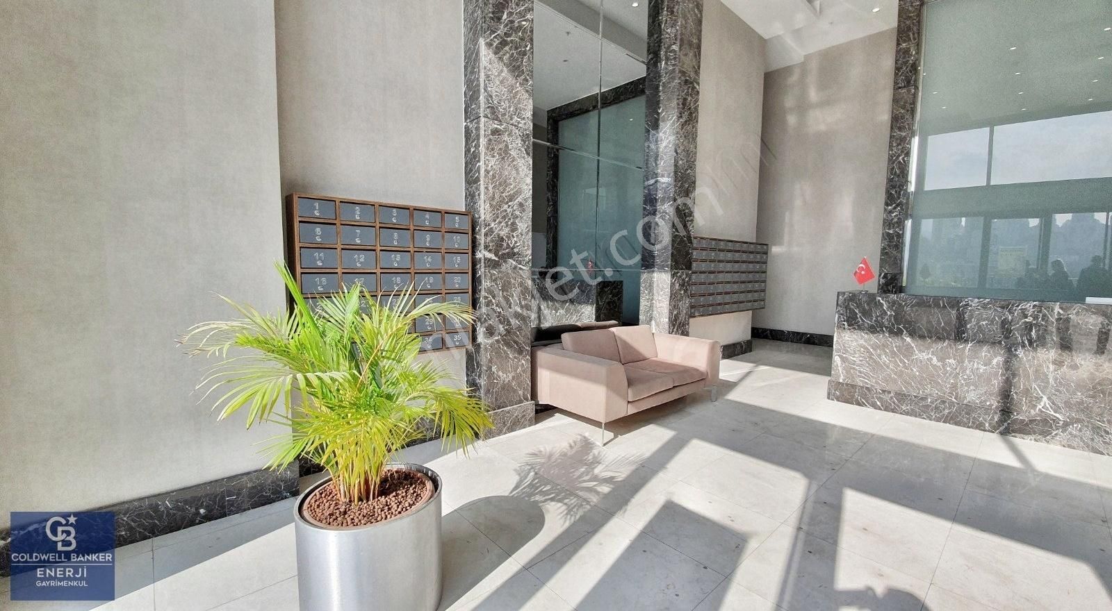 Bahçeşehir Vaditepe Göl Evleri Gölet Manzaralı 1+1 Kiralık Daire