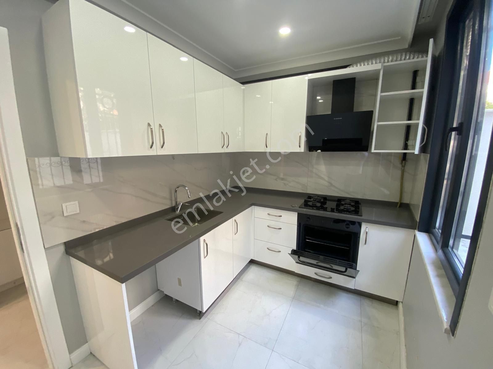 Avcılar Gümüşpala Mah.müstakil Villa Tadında Yeni 2+1 100m2 Daire