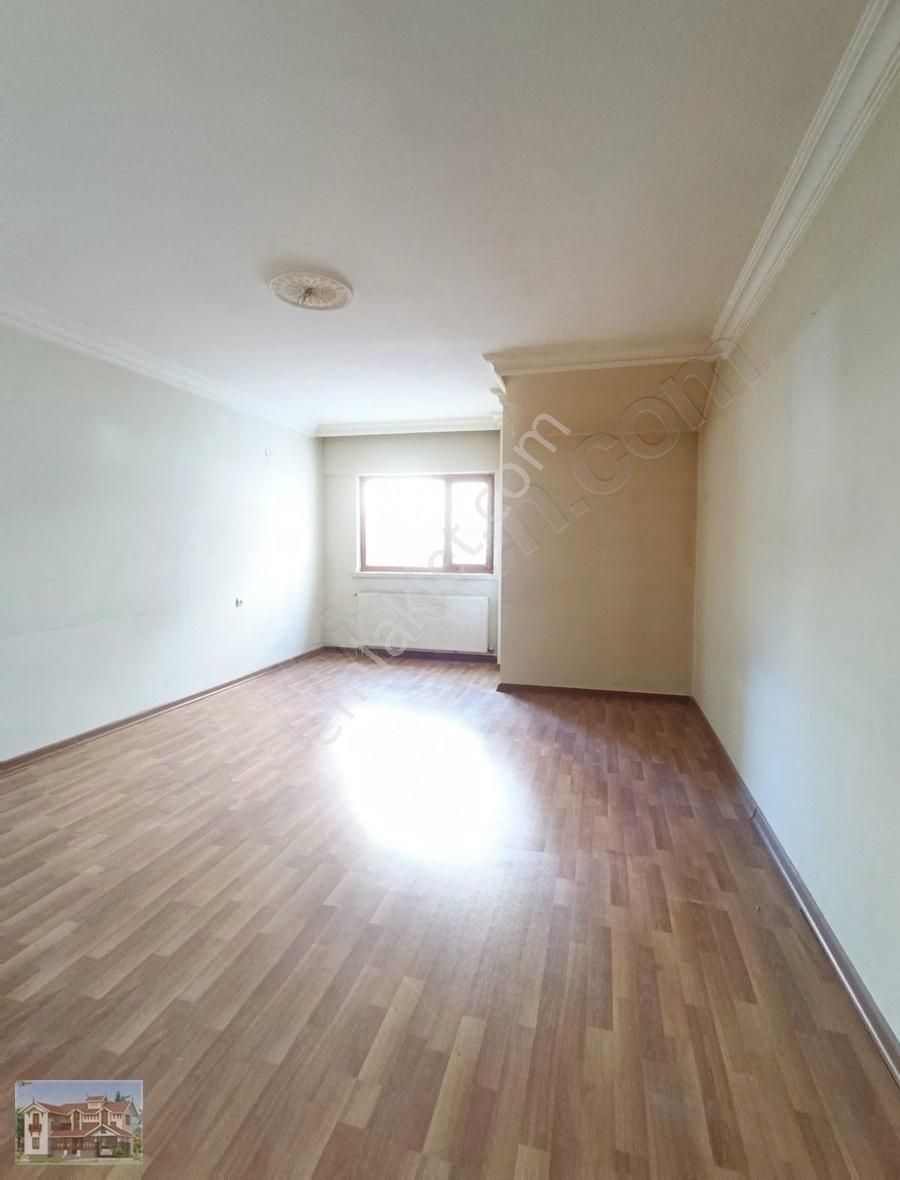 Etimesgut 30 Ağustos'ta Satılık 3+1 Daire Giriş Kat Konumunda