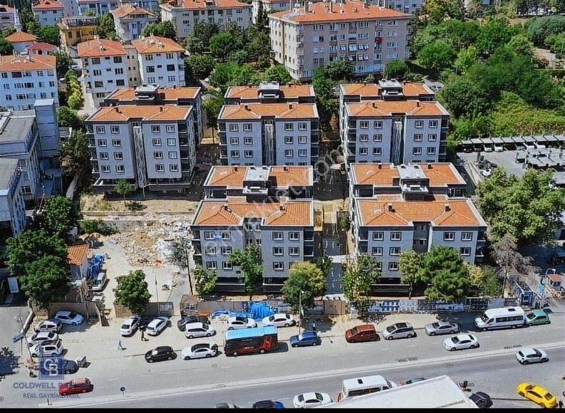 Koşuyolu'nda Harika Konumda Kiralık 3+1 Daire