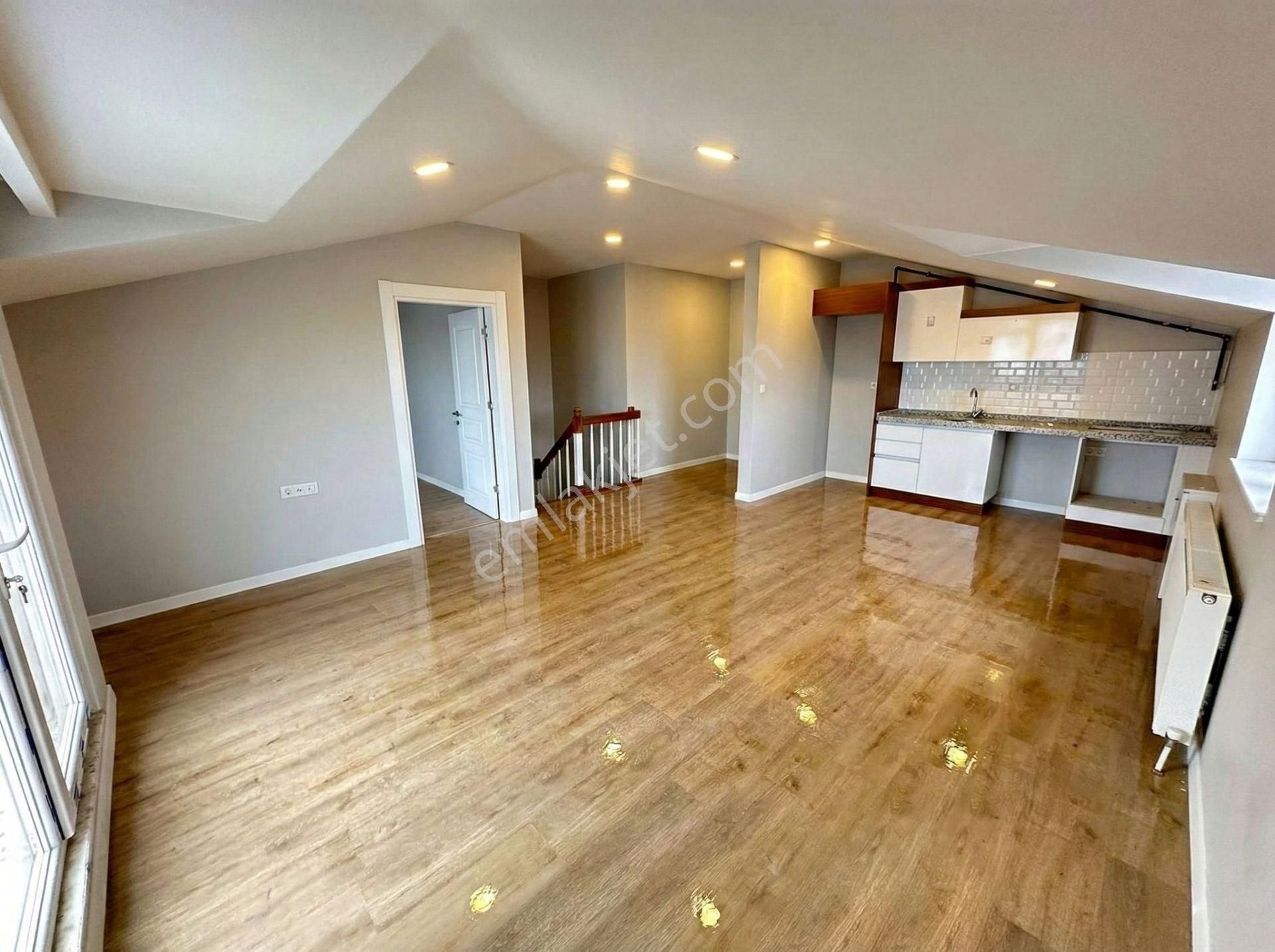 Beylikdüzü Yakuplu Mahalllesinde 3+2 Dublex Geniş Daire - Görsel 12