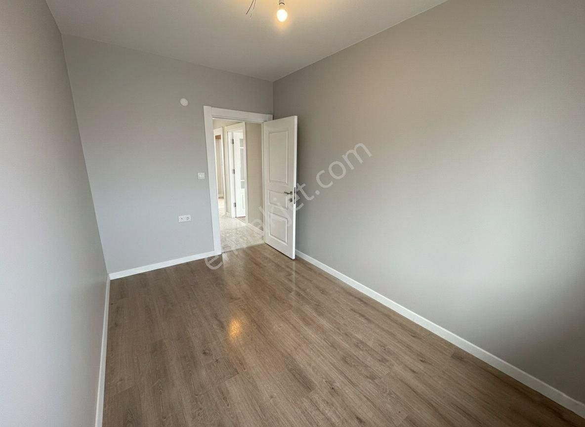 Beylikdüzü Yakuplu Mahalllesinde 3+2 Dublex Geniş Daire - Görsel 7