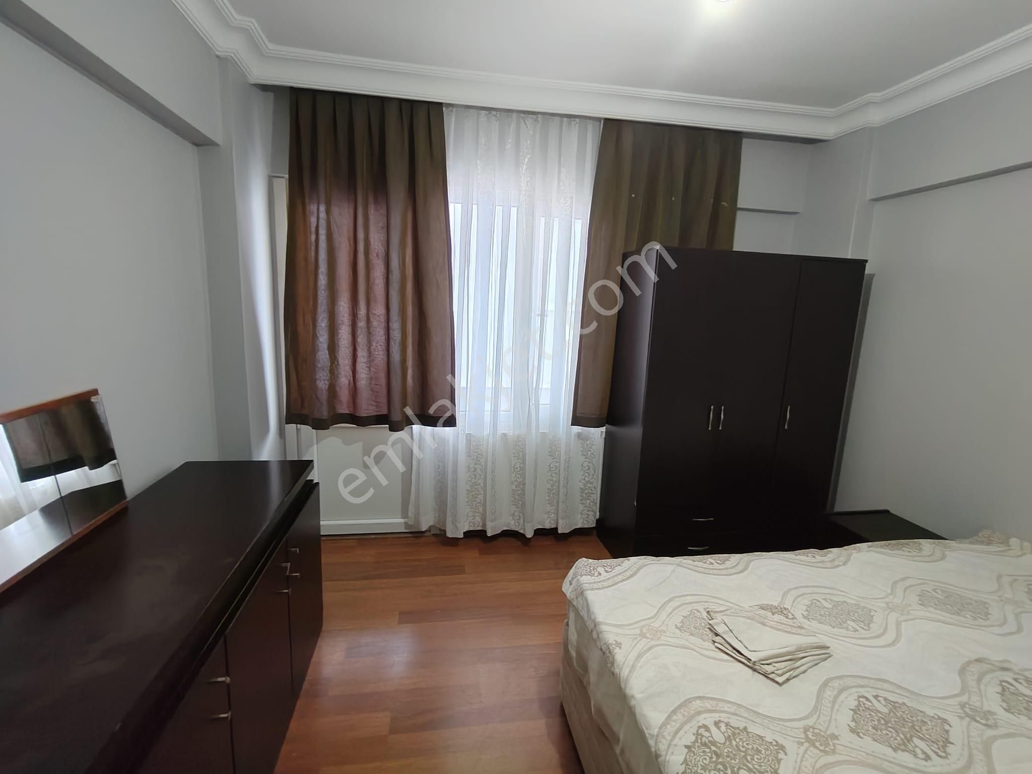 Ata Emlak'tan Çınarcık'ta 2+1 Eşyalı Kiralık Daire