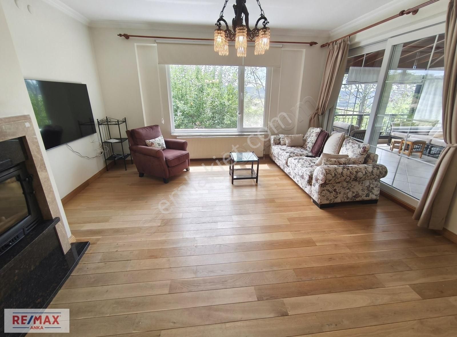 Şile'de Site İçerisinde Orman Manzaralı Satılık 6+2 Villa - Görsel 2