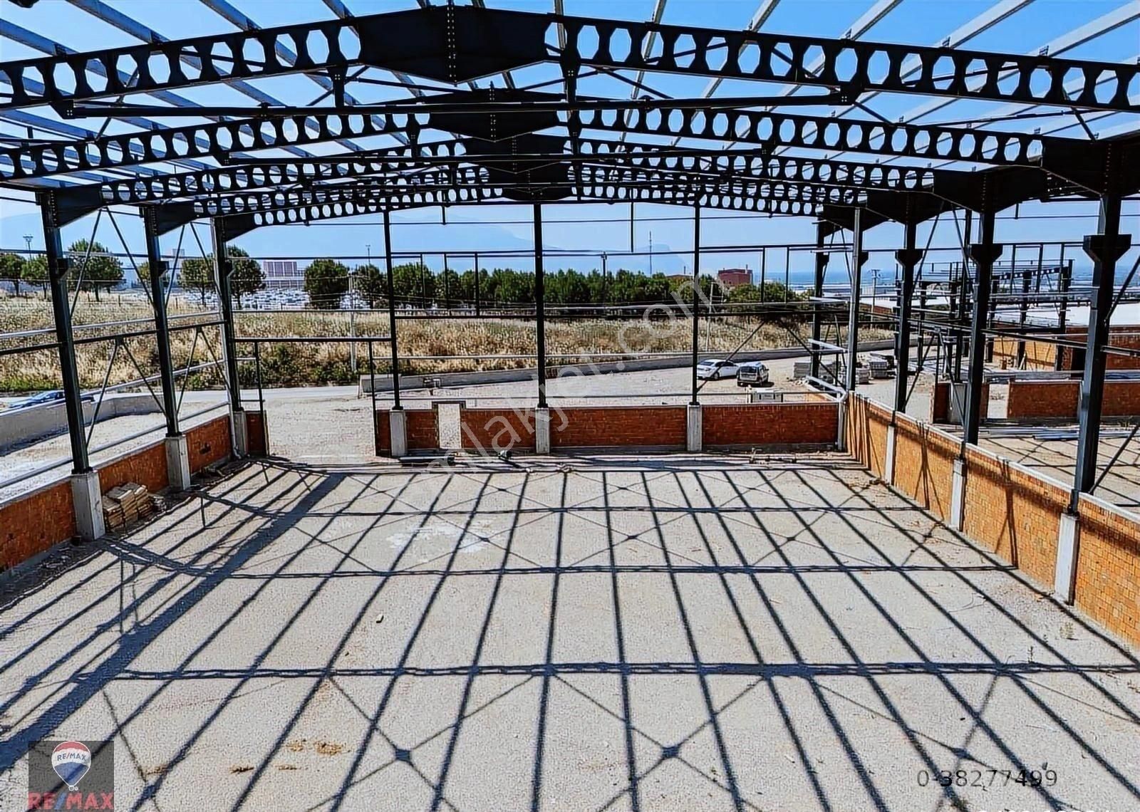 Satılık Manisa Turgutlu 1.000 M² Üretim & Depolama Alanı